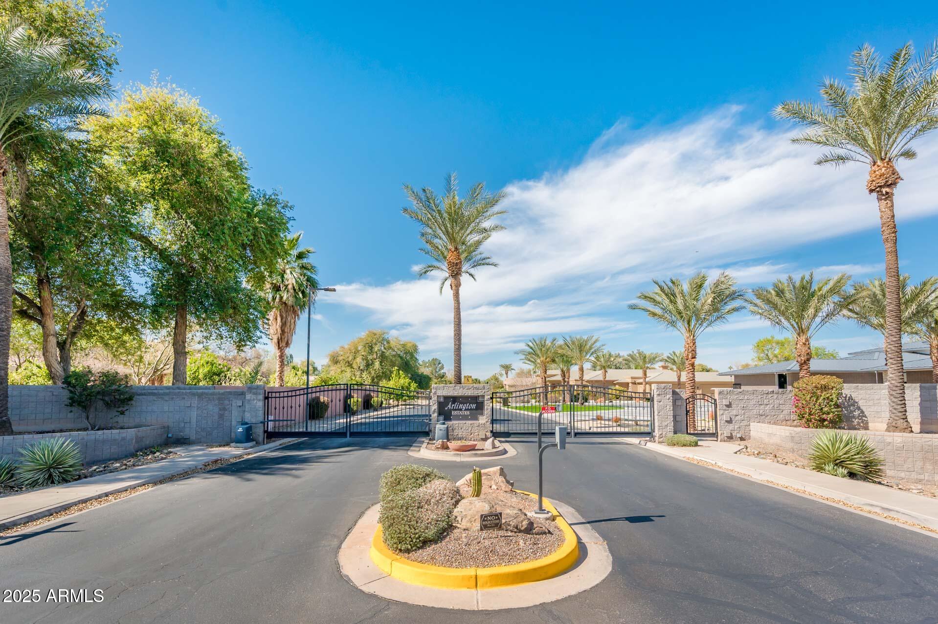 720 E Seattle Slew Lane