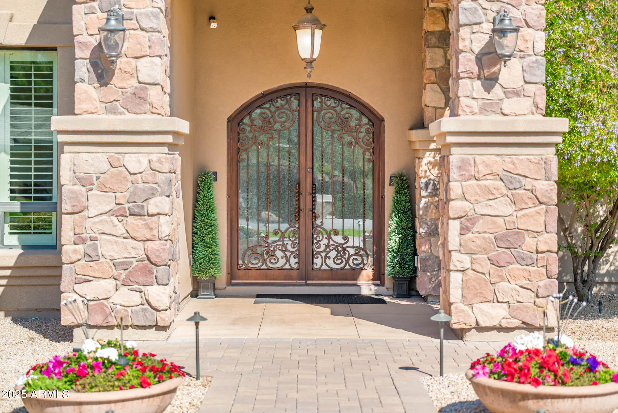 720 E Seattle Slew Lane