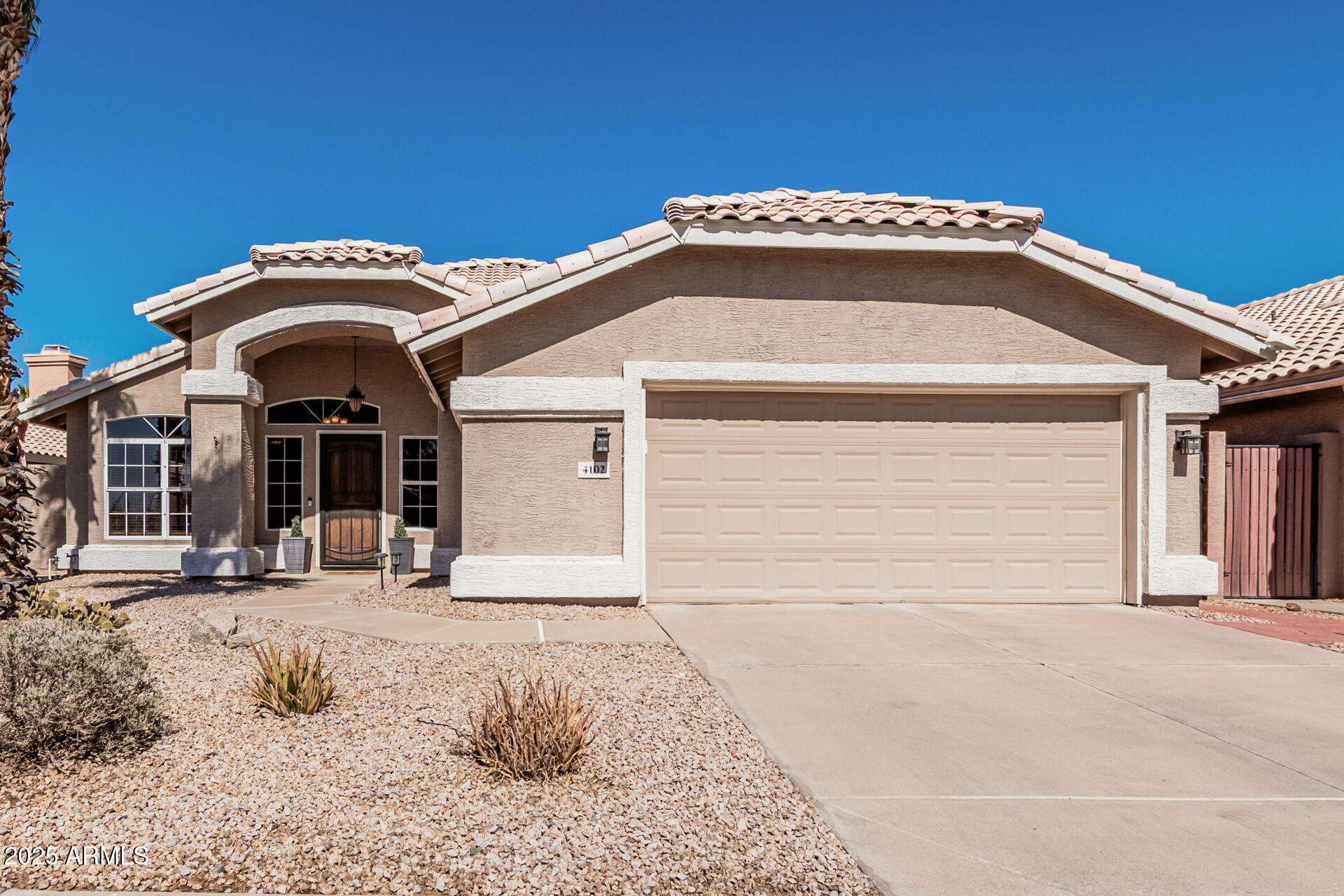 4102 E CATHEDRAL ROCK Drive