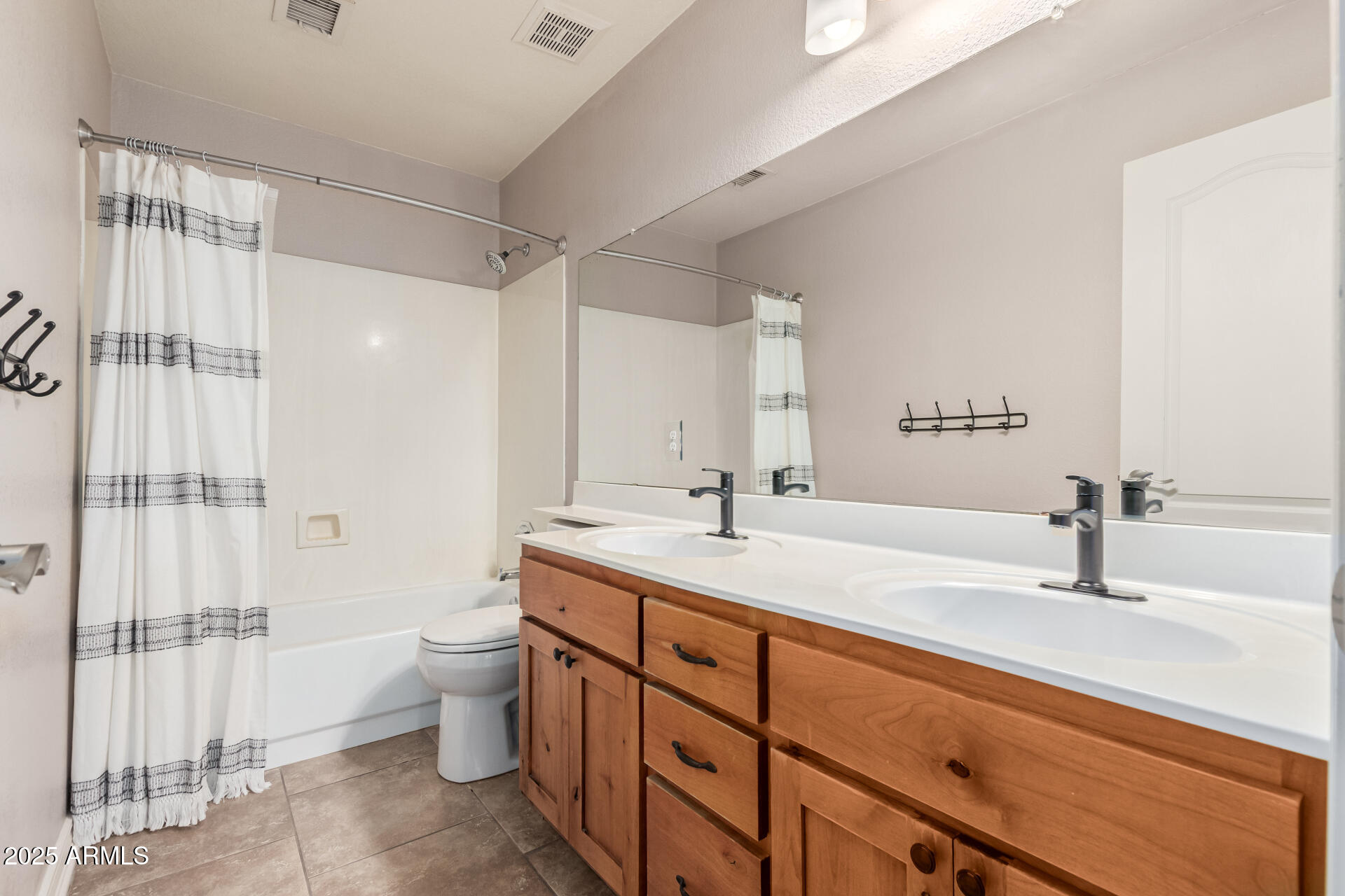 4102 E CATHEDRAL ROCK Drive