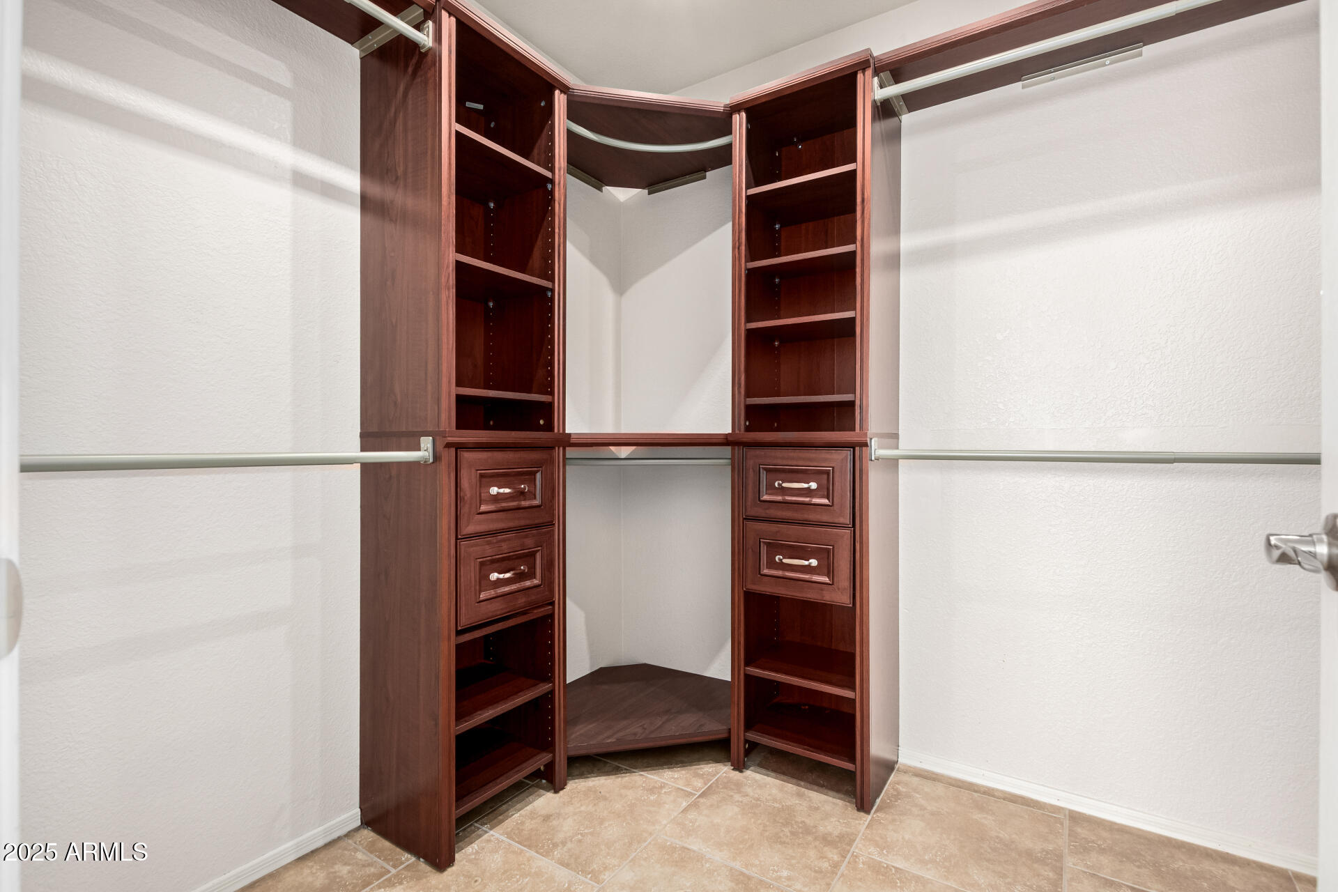 4102 E CATHEDRAL ROCK Drive