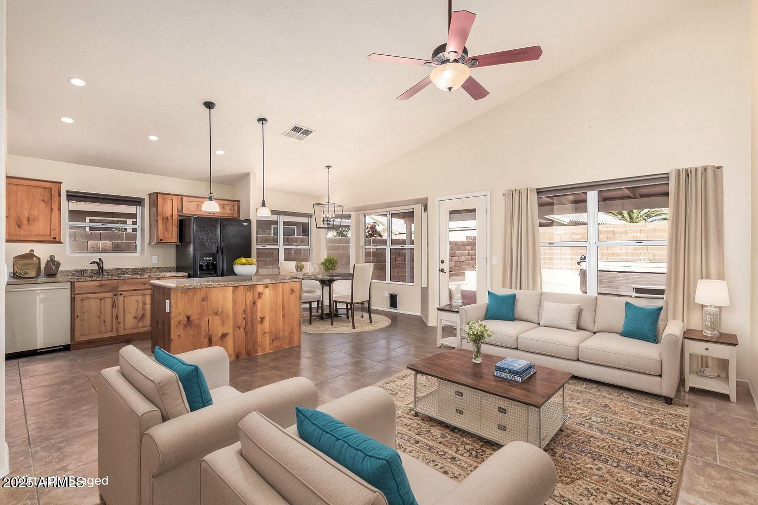 4102 E CATHEDRAL ROCK Drive