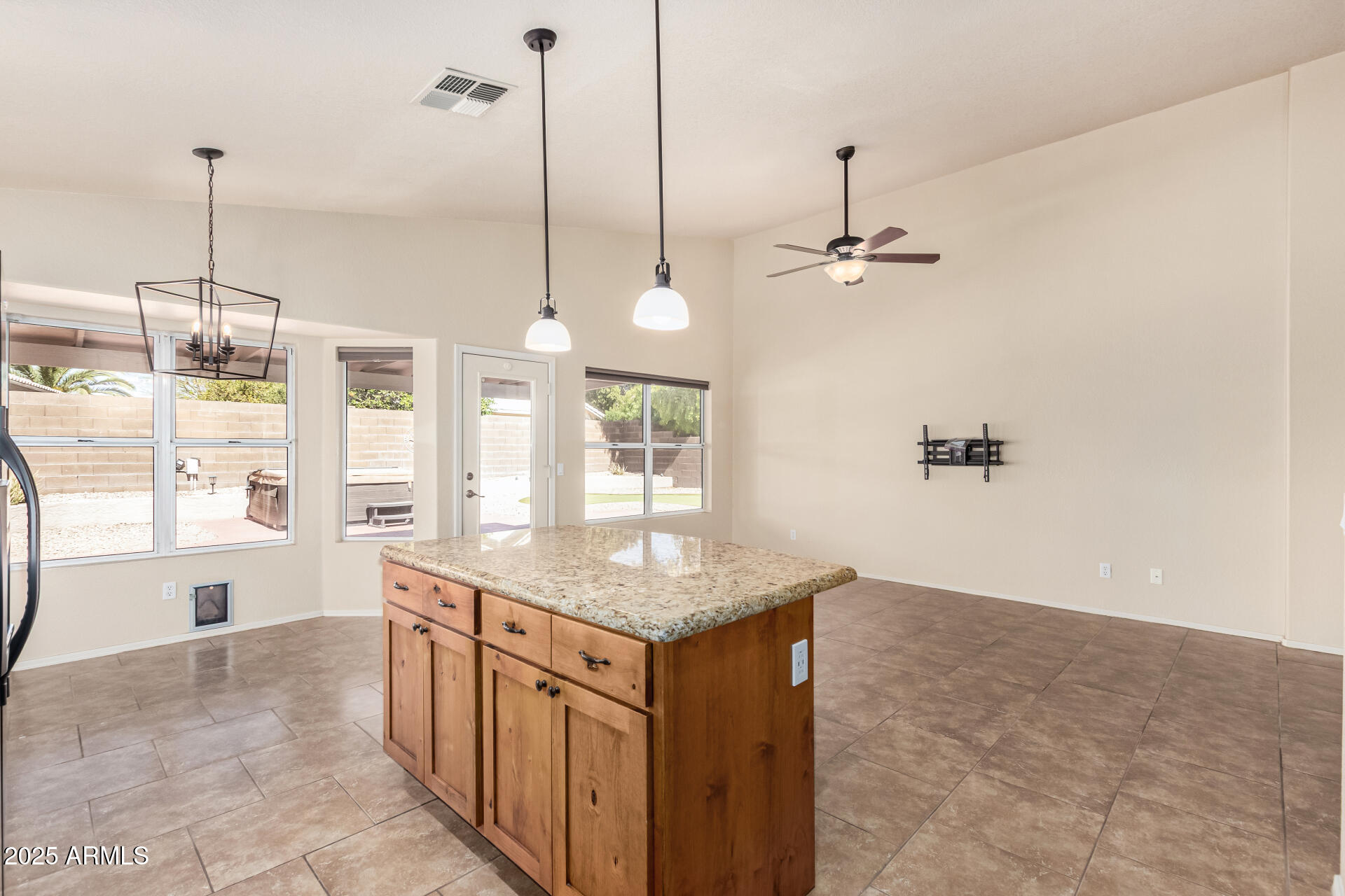 4102 E CATHEDRAL ROCK Drive