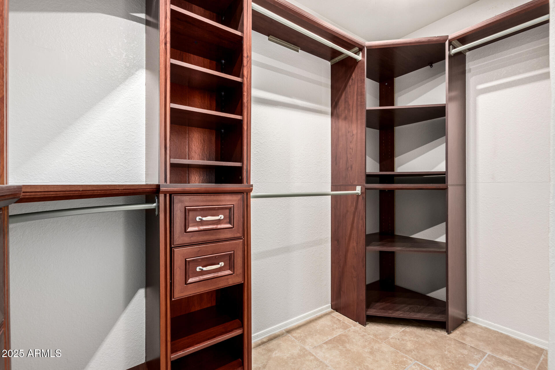 4102 E CATHEDRAL ROCK Drive