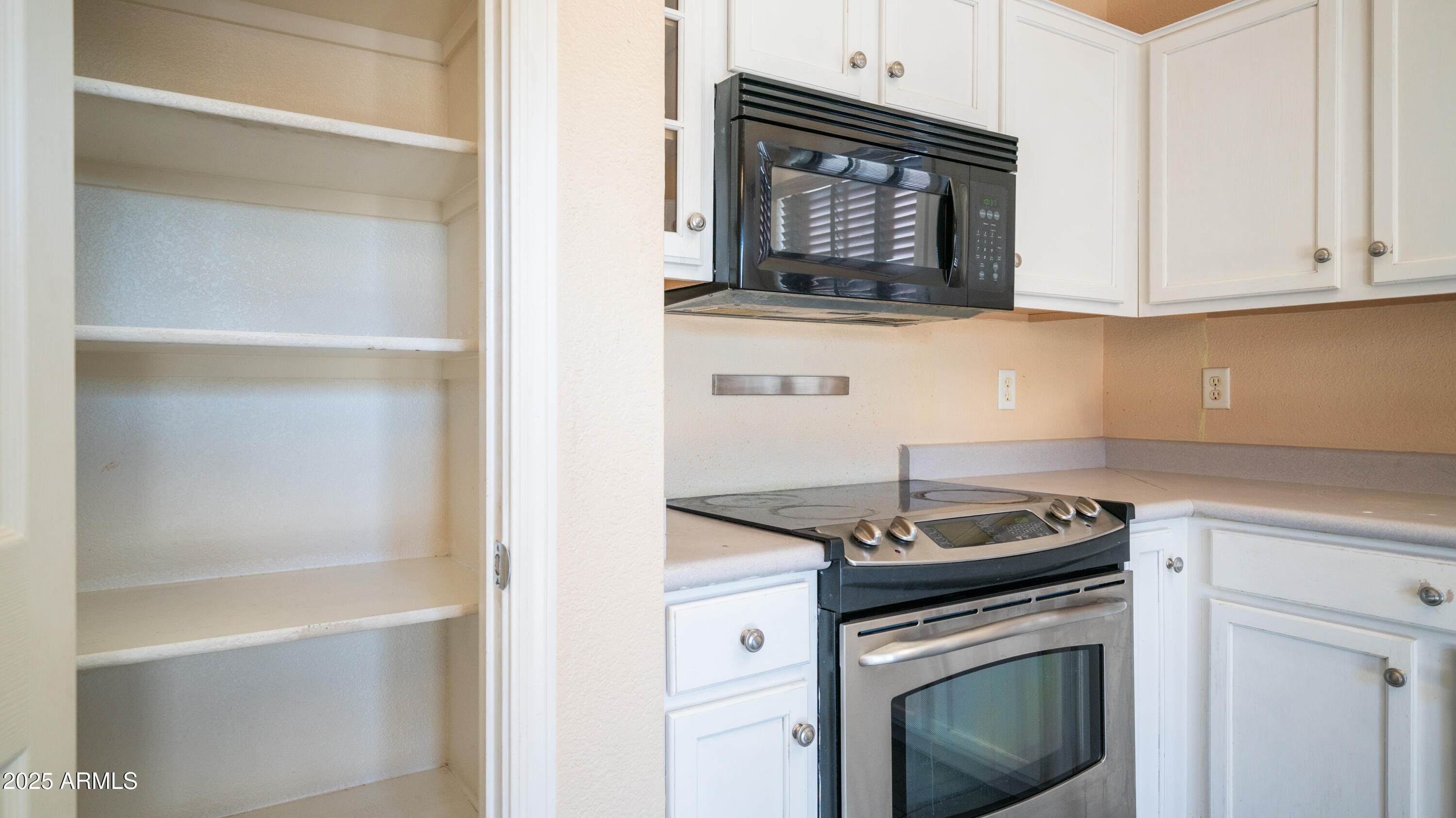 10851 E CLOVIS Avenue