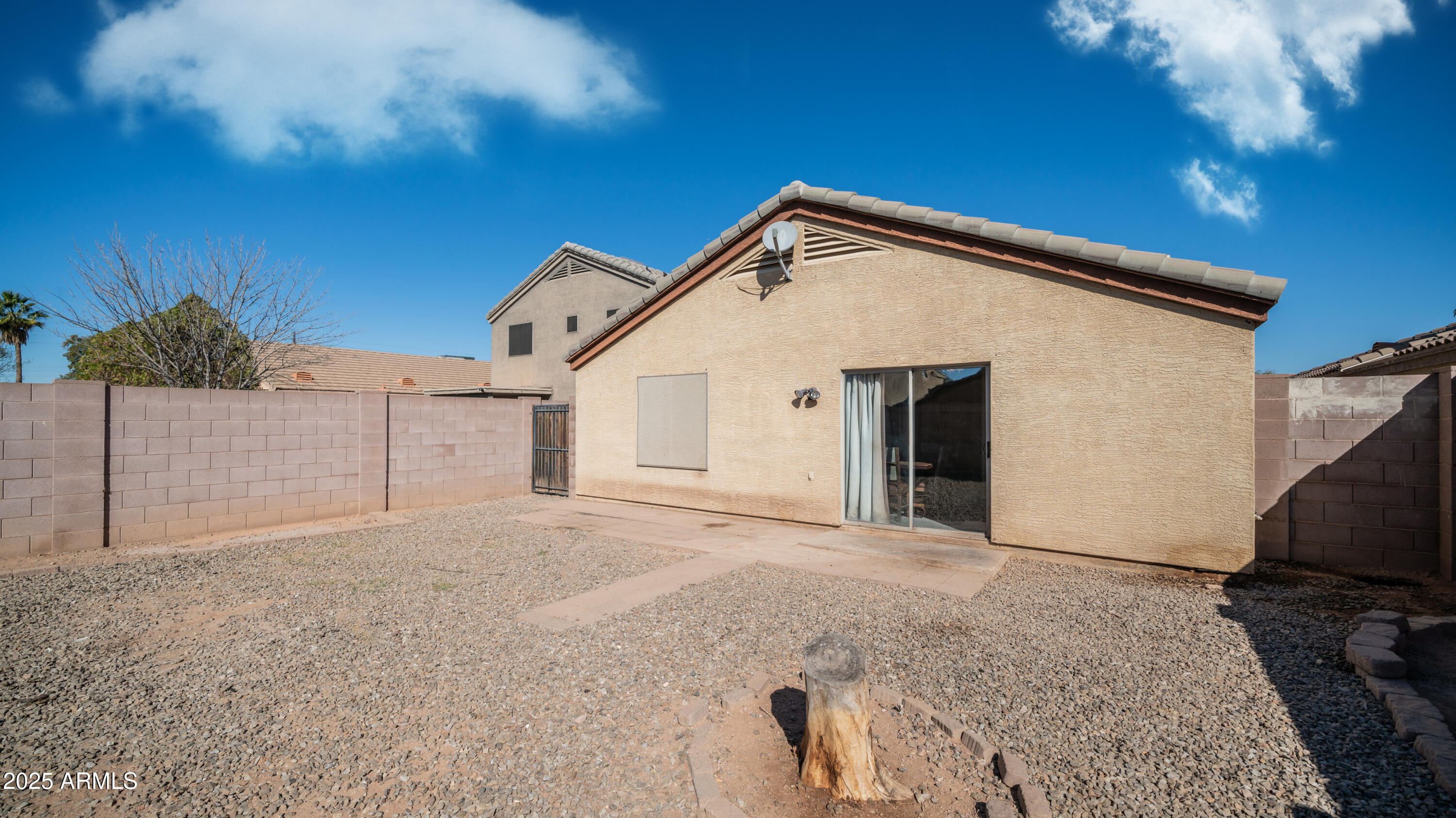 10851 E CLOVIS Avenue