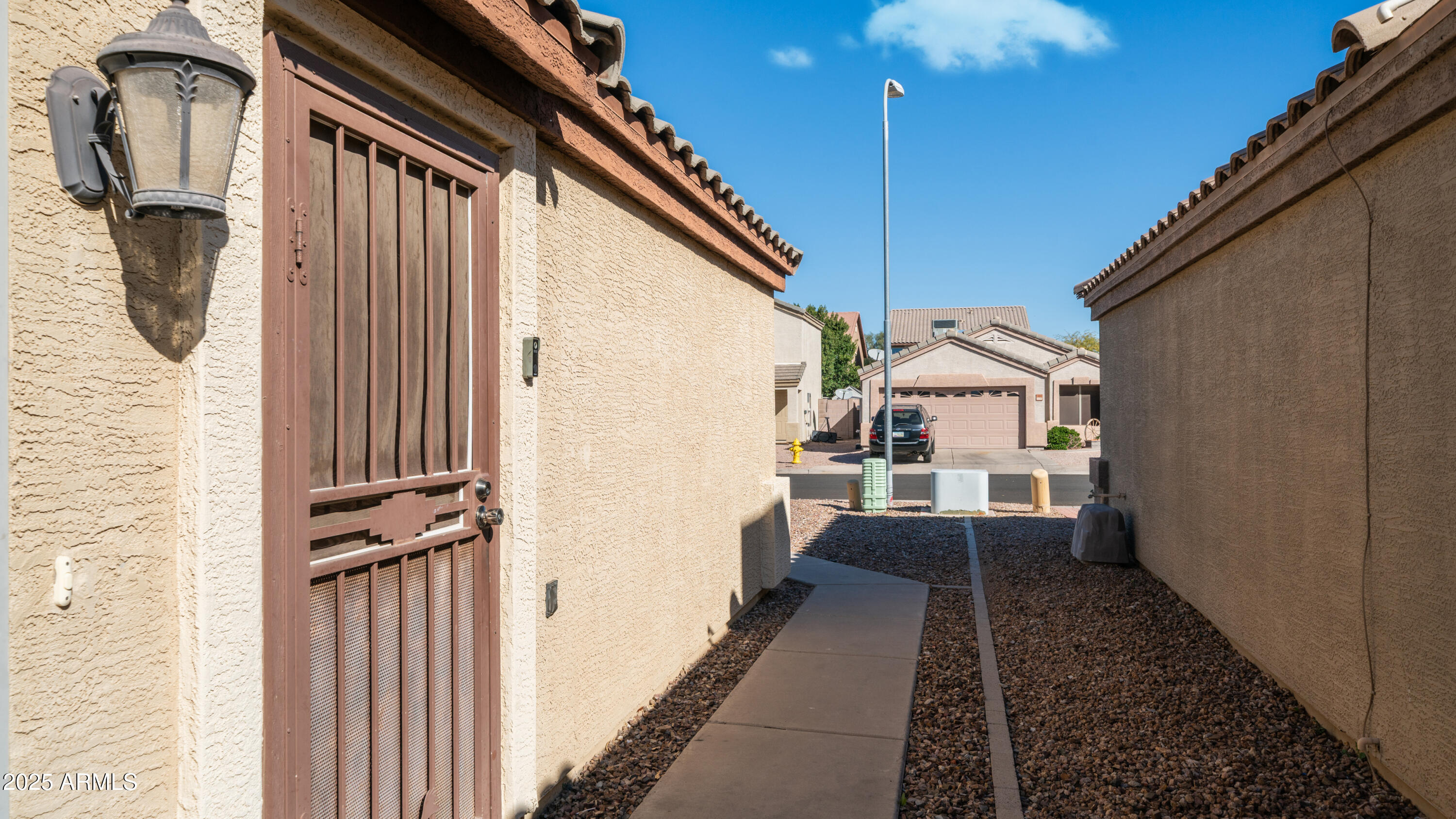 10851 E CLOVIS Avenue