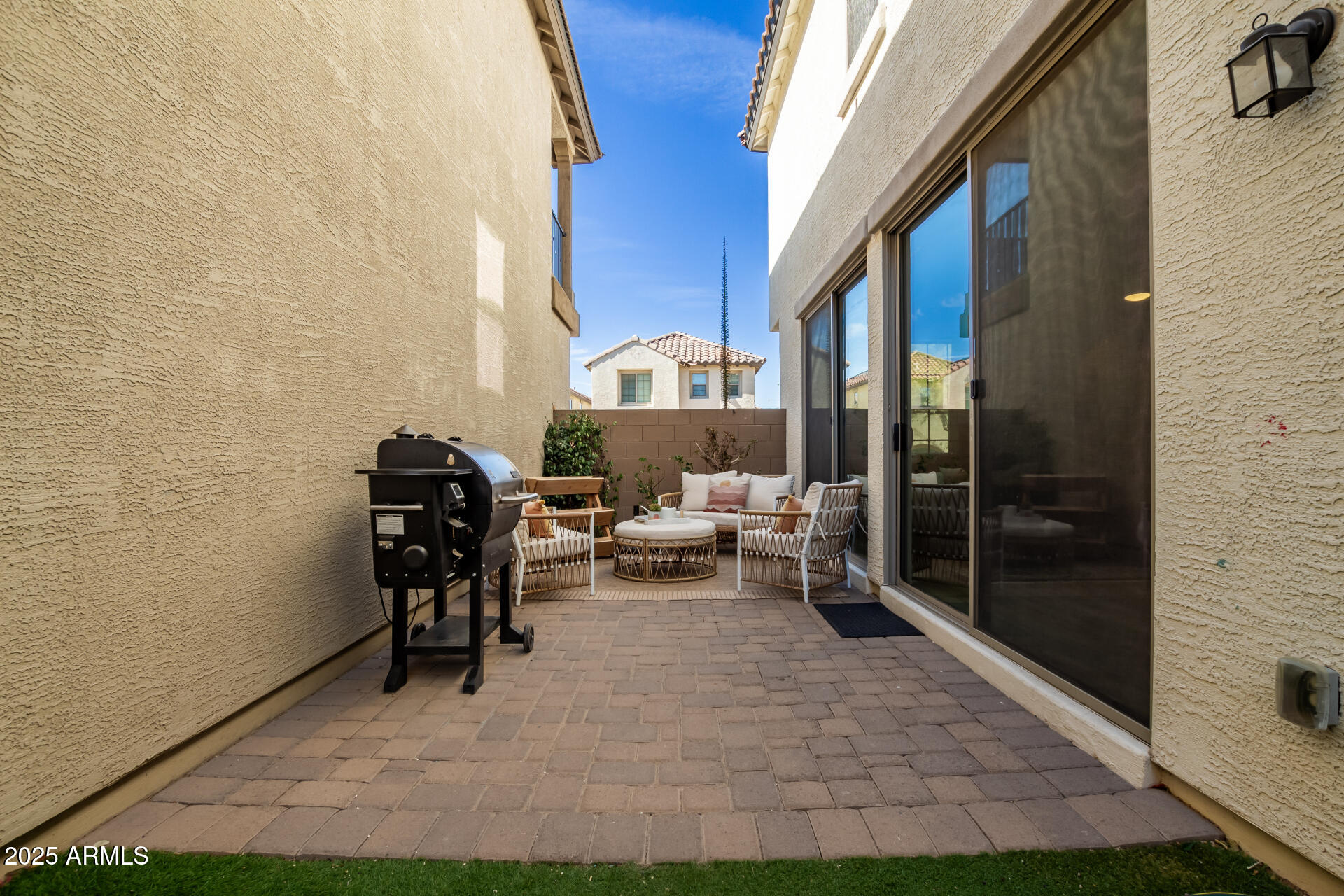 3002 N SONORAN Hills