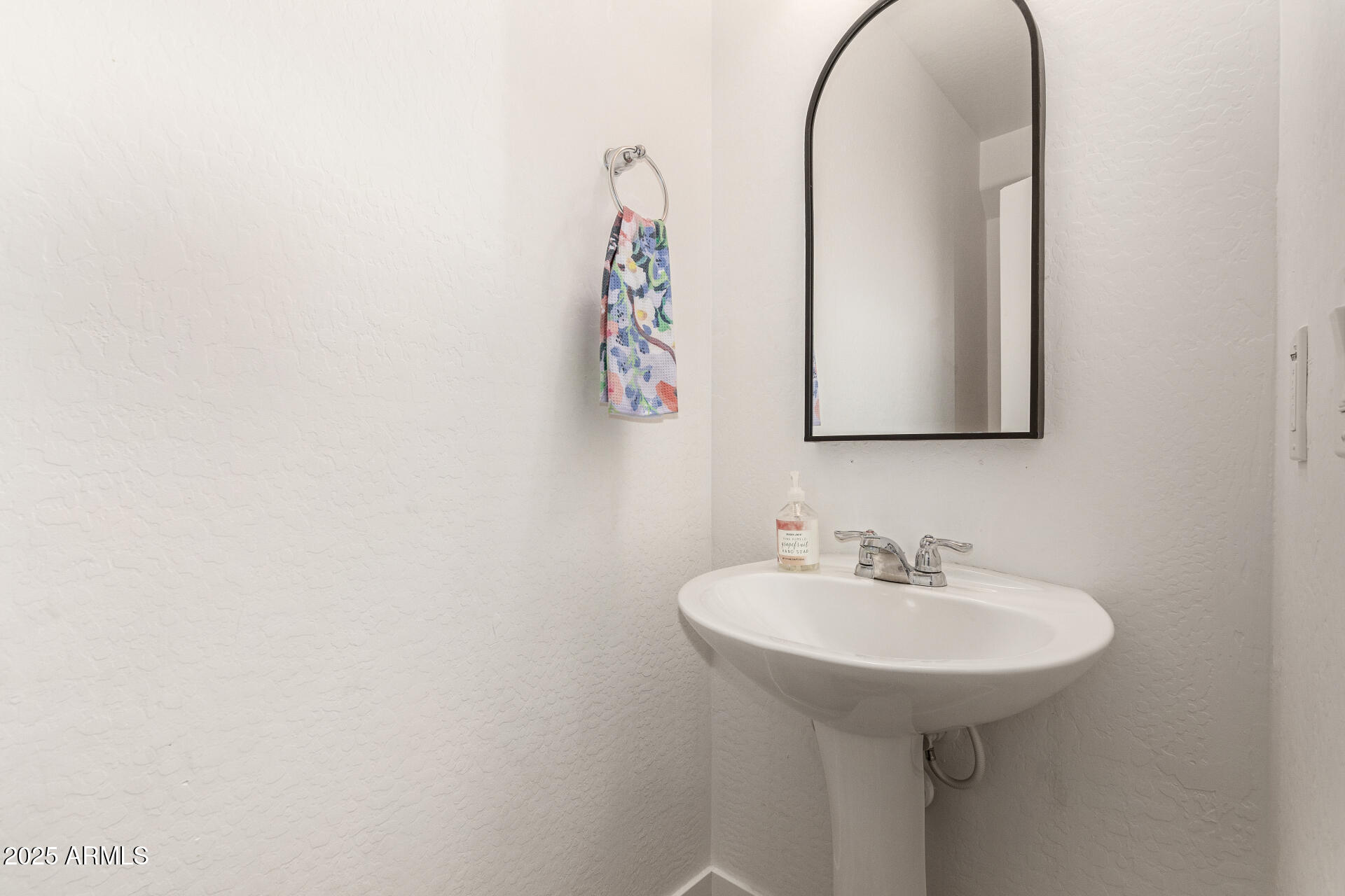 3002 N SONORAN Hills