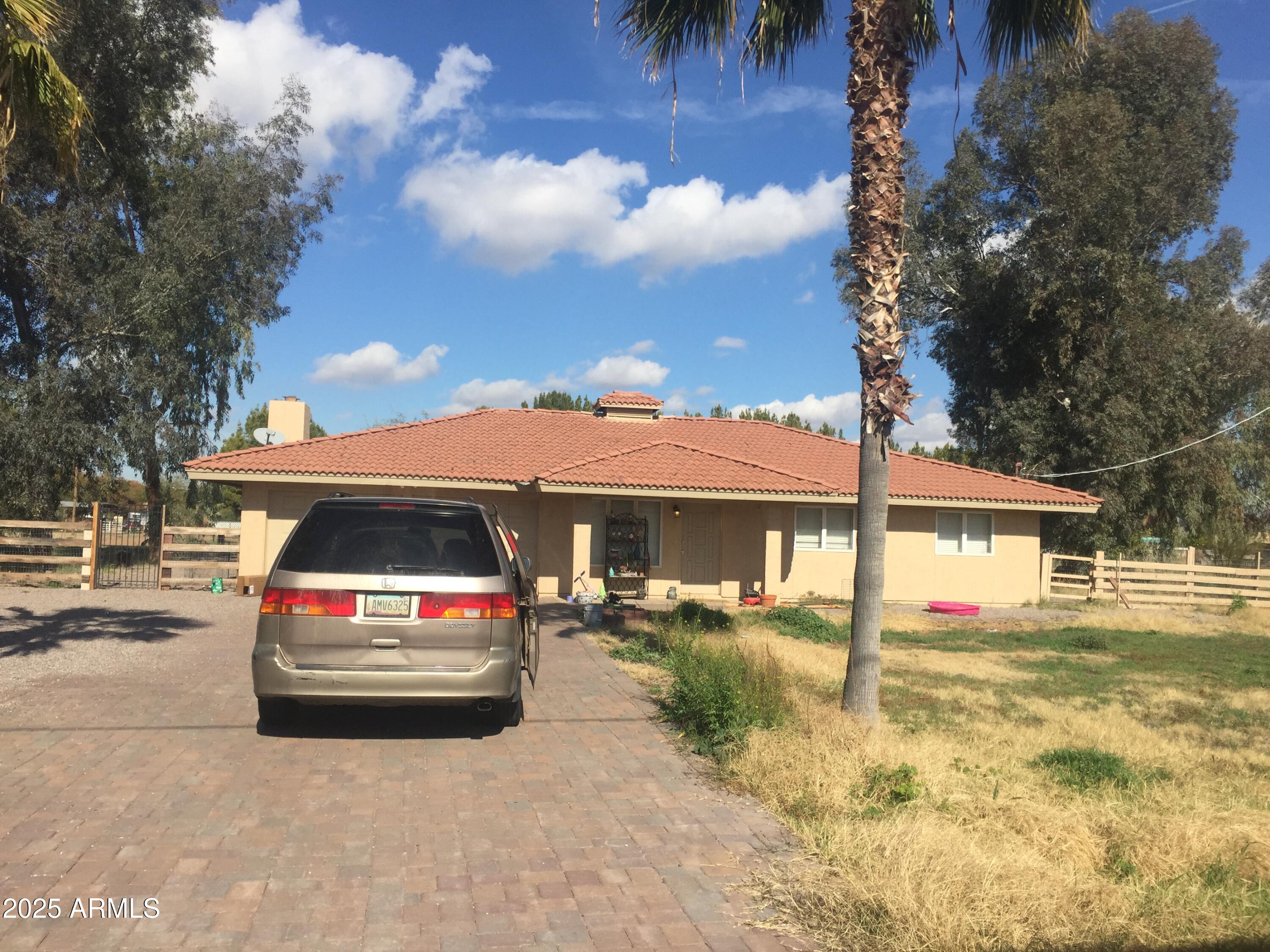 12402 E VICTORIA Street