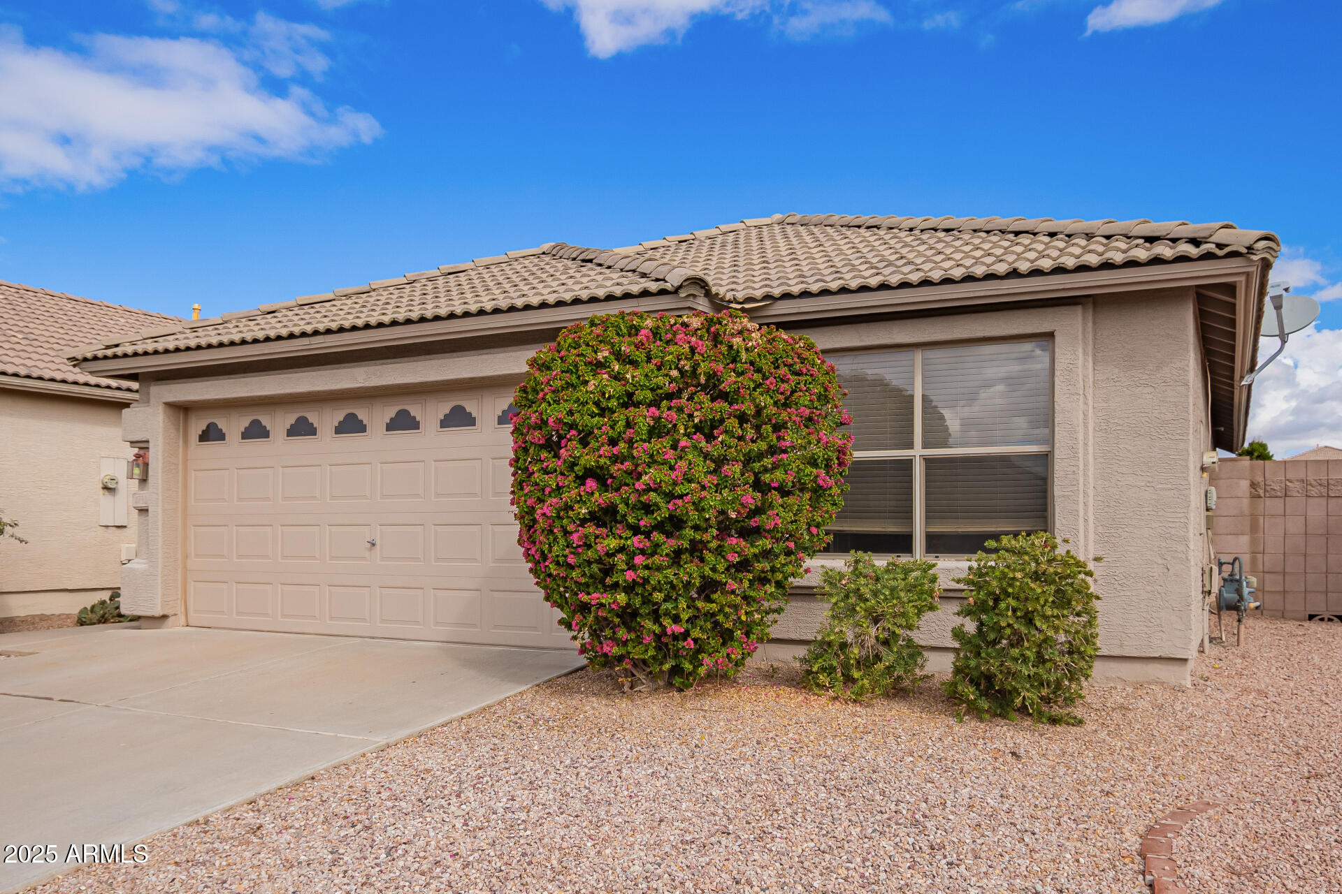 4732 E AMBERWOOD Drive