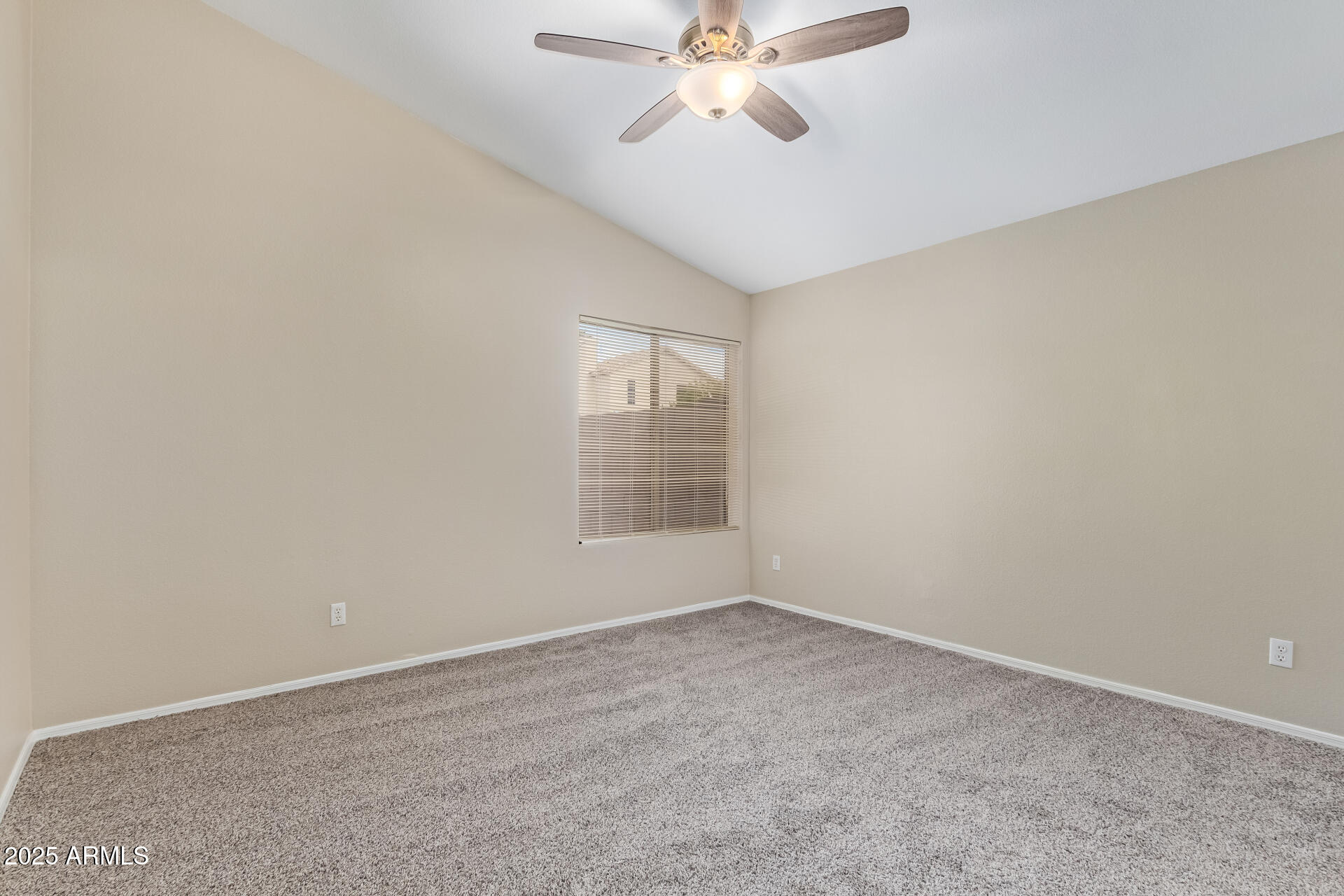 4732 E AMBERWOOD Drive