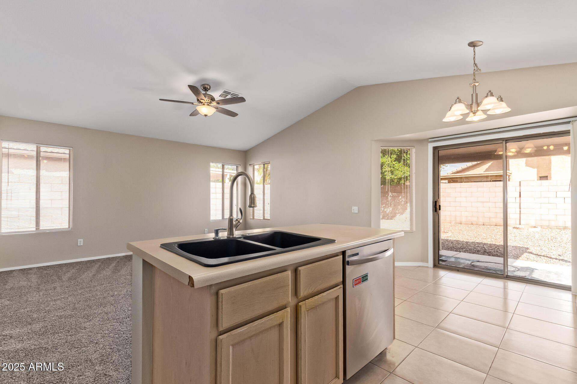 4732 E AMBERWOOD Drive