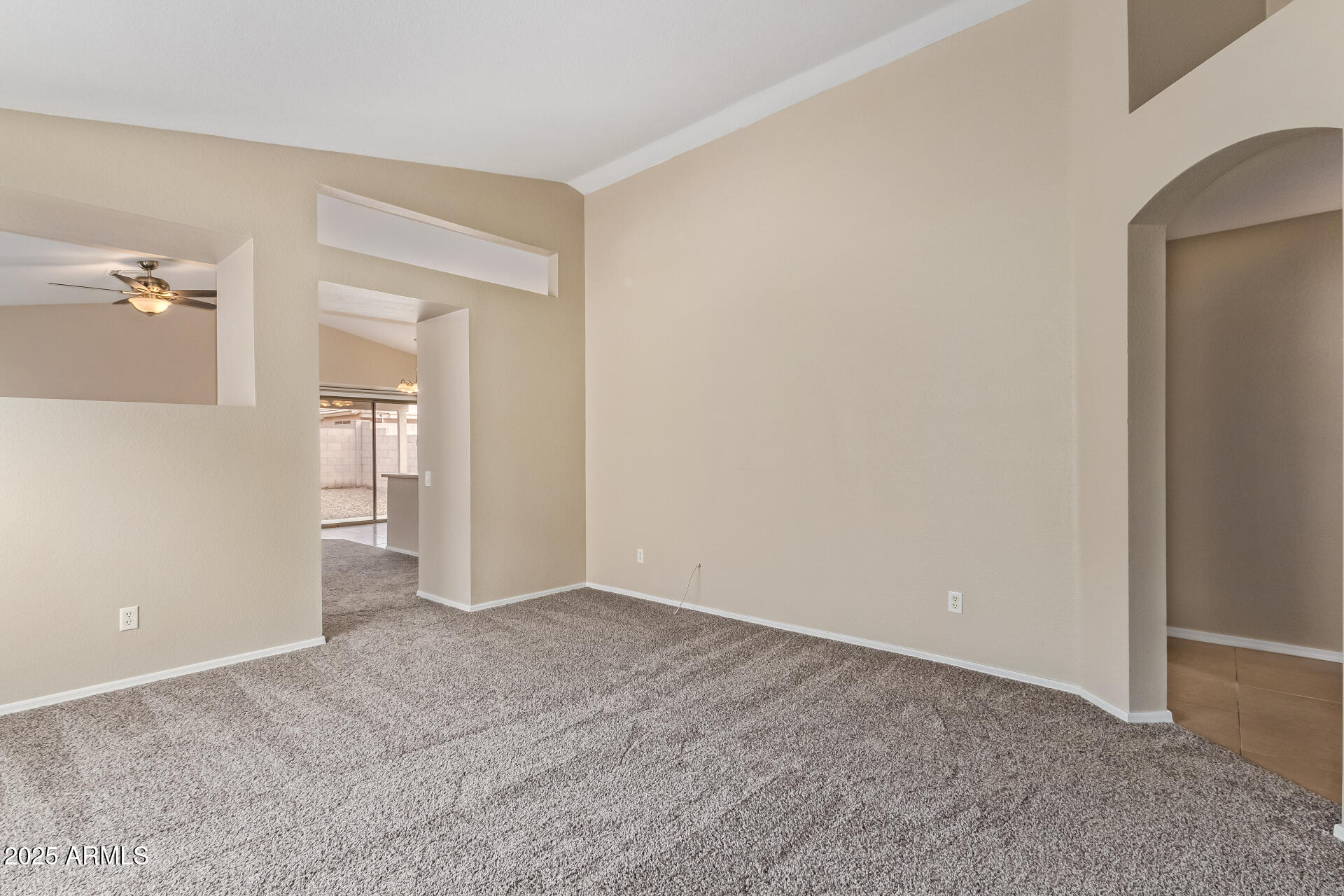 4732 E AMBERWOOD Drive