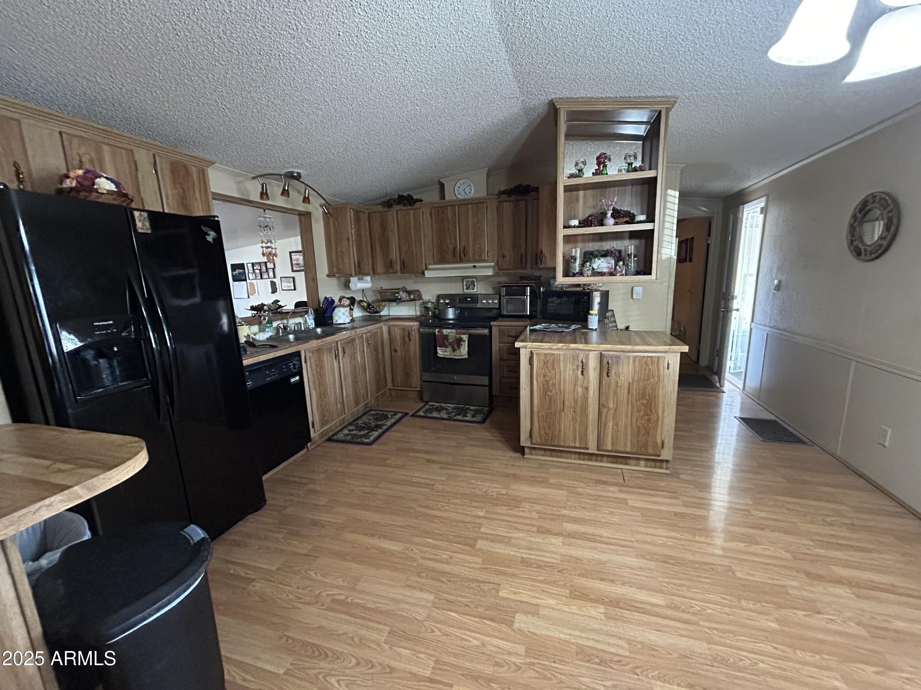 9828 E Pueblo Avenue, 67