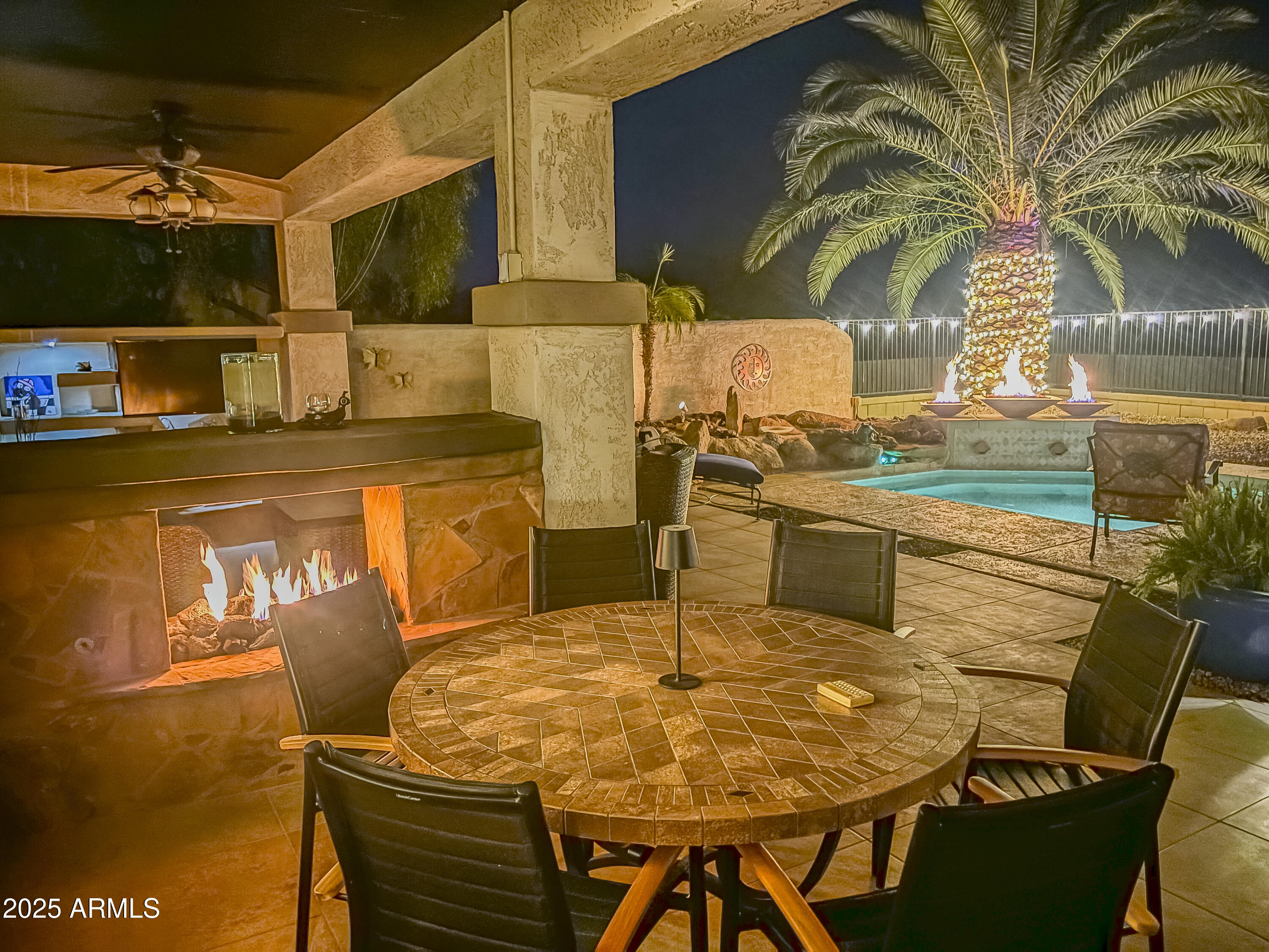 32241 N DOG LEG Court