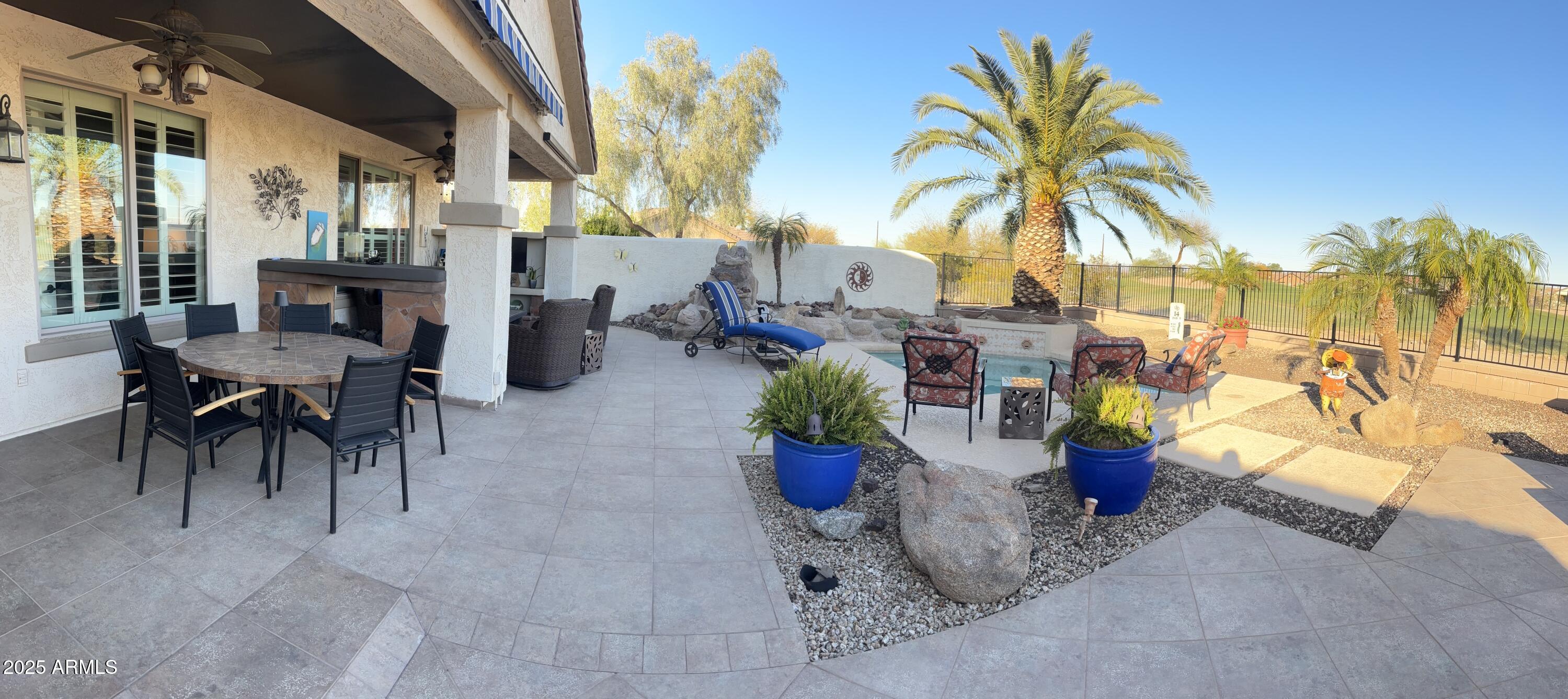 32241 N DOG LEG Court