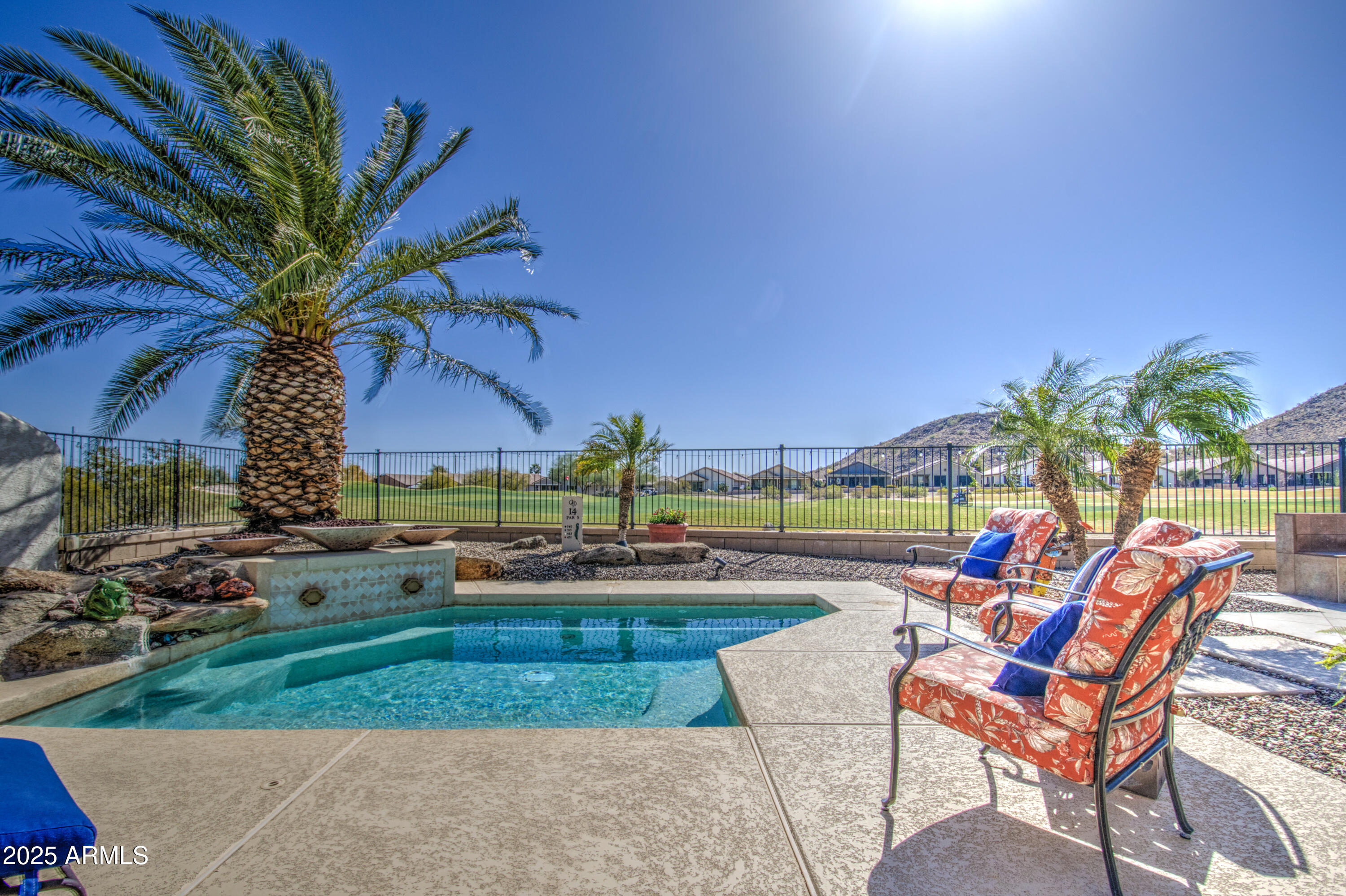 32241 N DOG LEG Court