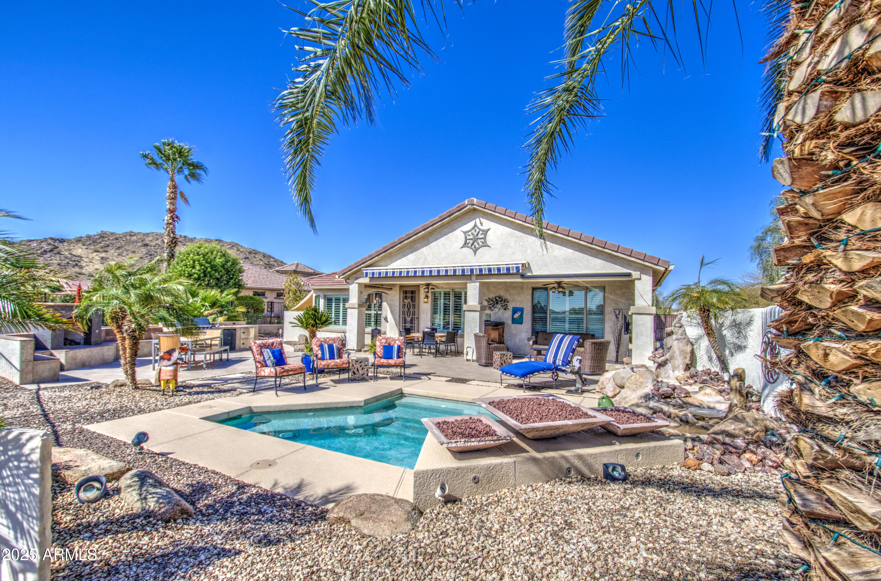 32241 N DOG LEG Court