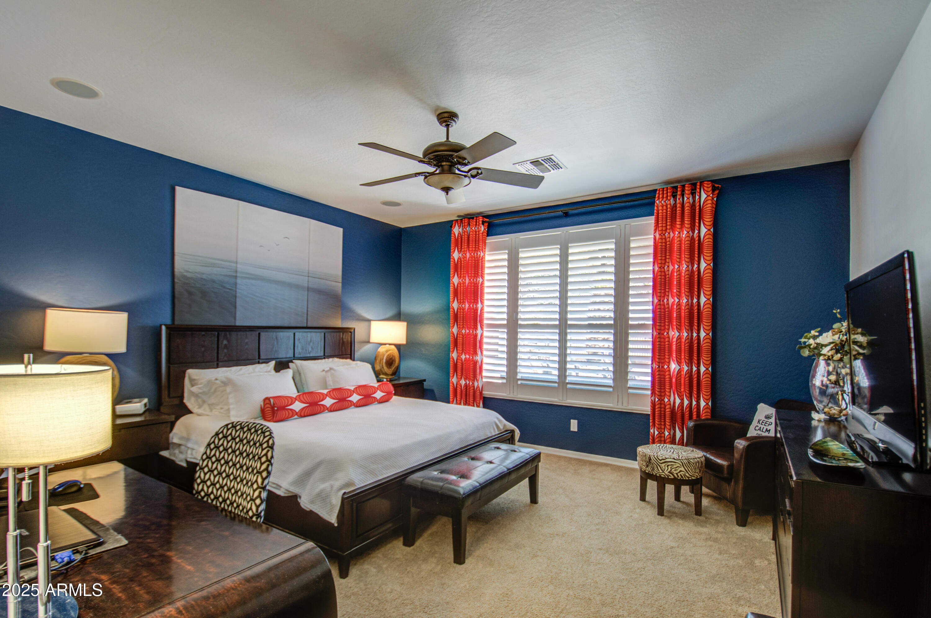 32241 N DOG LEG Court