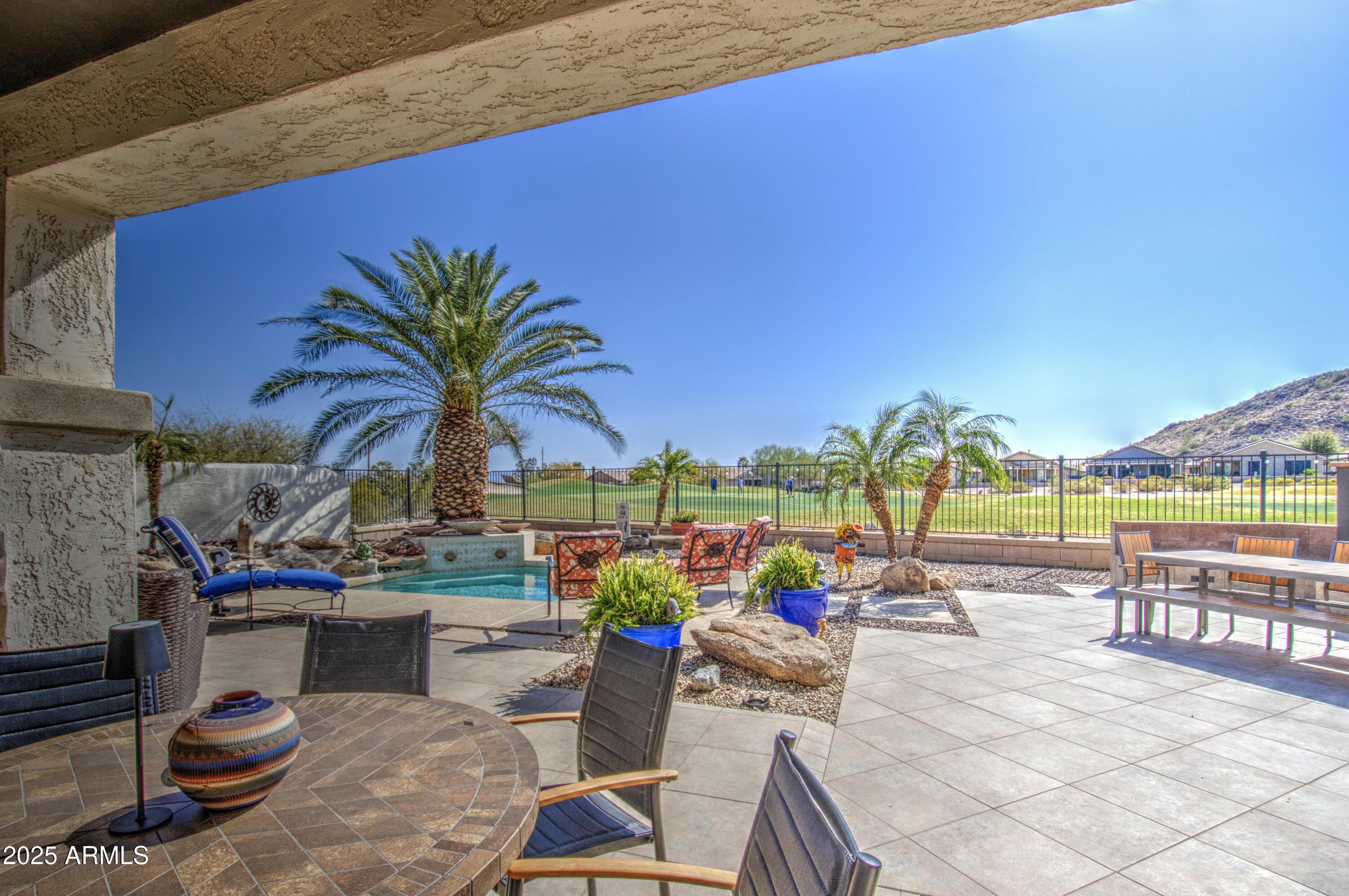 32241 N DOG LEG Court