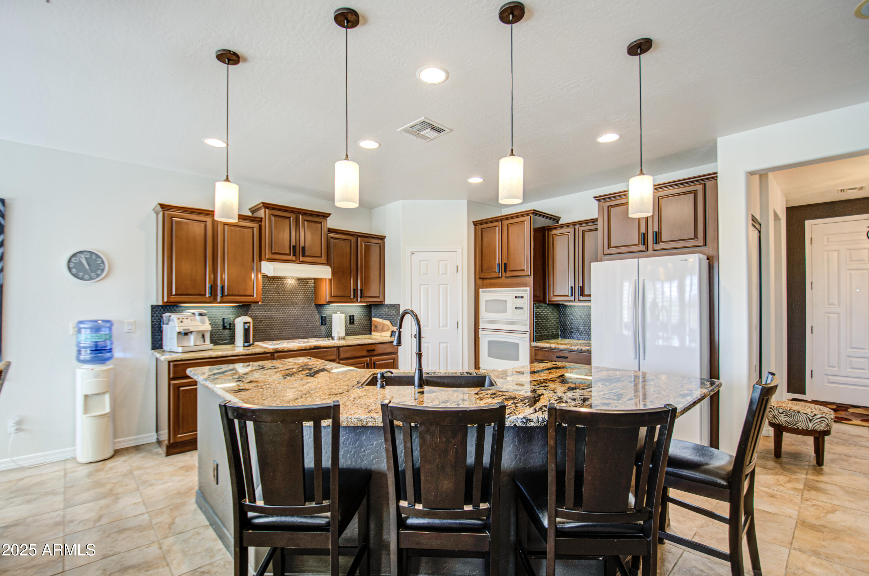 32241 N DOG LEG Court