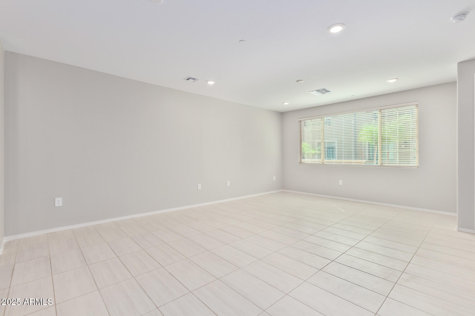 2632 S Peppertree Drive # 104