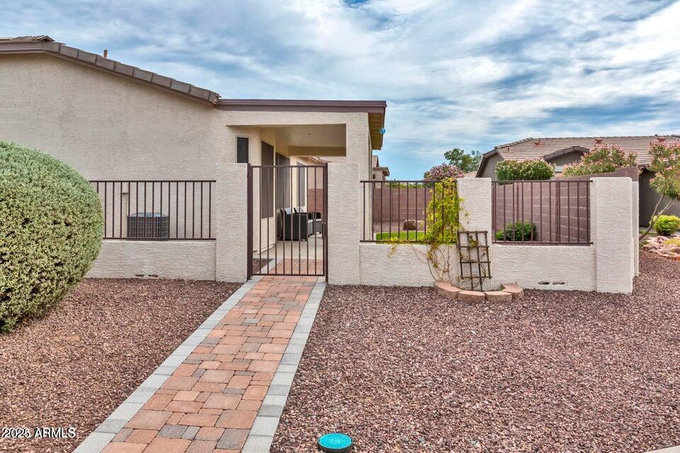 3921 E RUNAWAY BAY Place