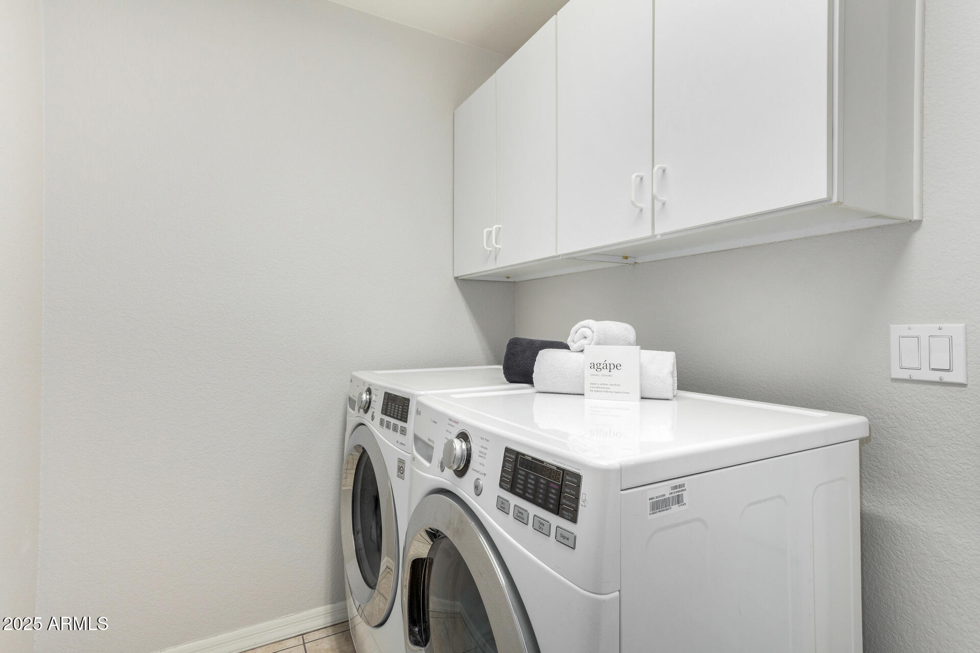 3921 E RUNAWAY BAY Place