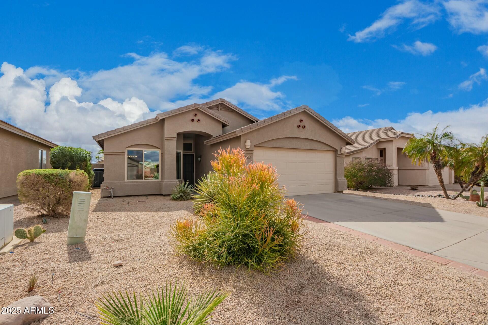 8867 E Avenida Las Noches --