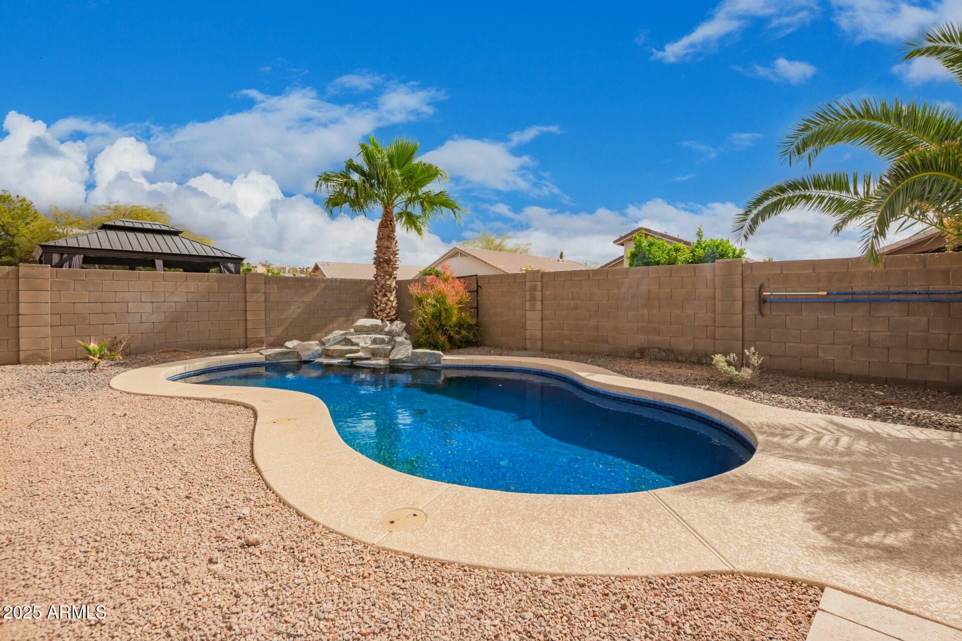 8867 E Avenida Las Noches --