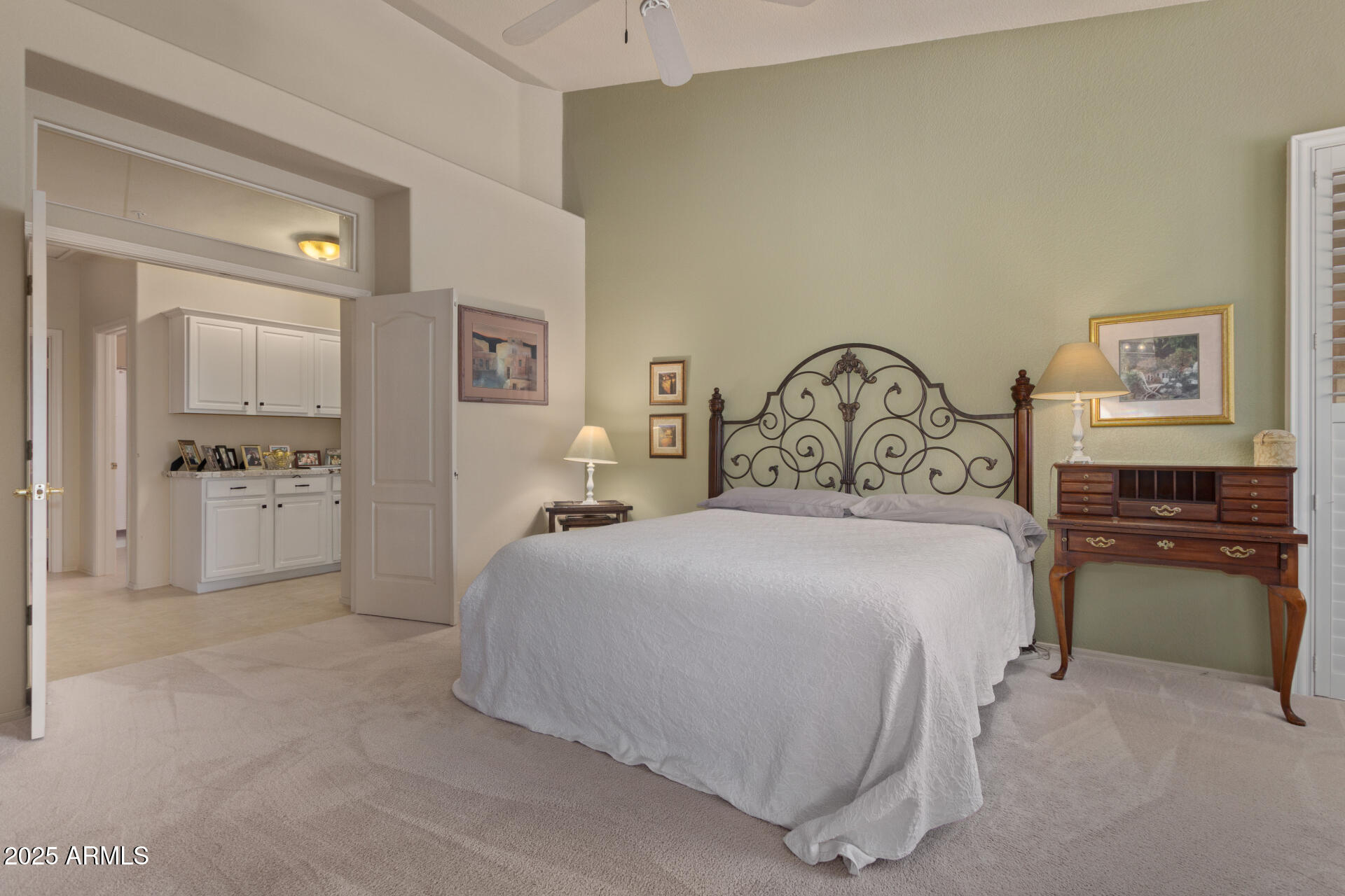 9104 E HILLERY Drive