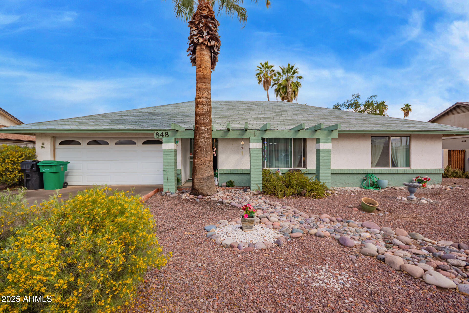 848 W KEATING Avenue