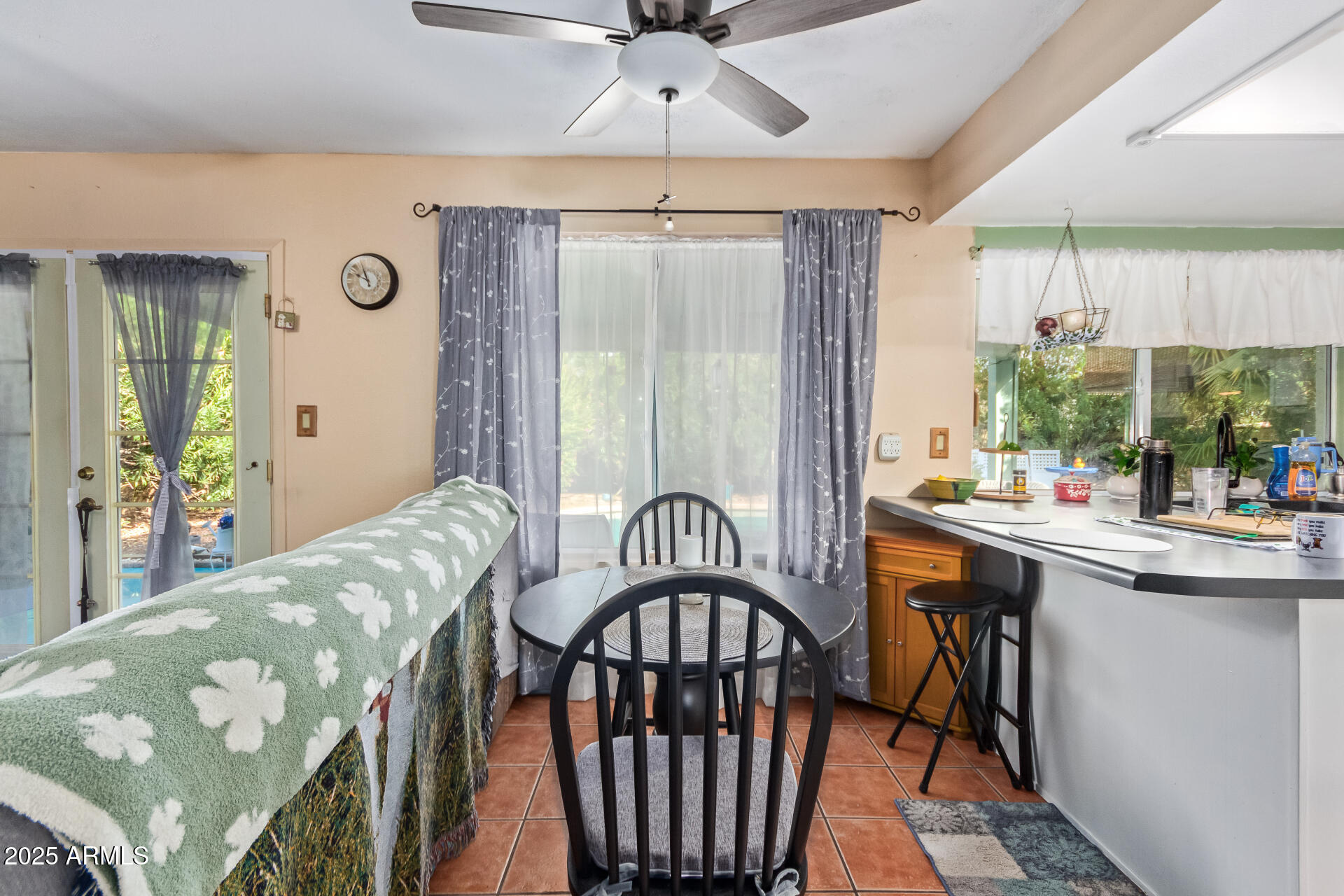 848 W KEATING Avenue