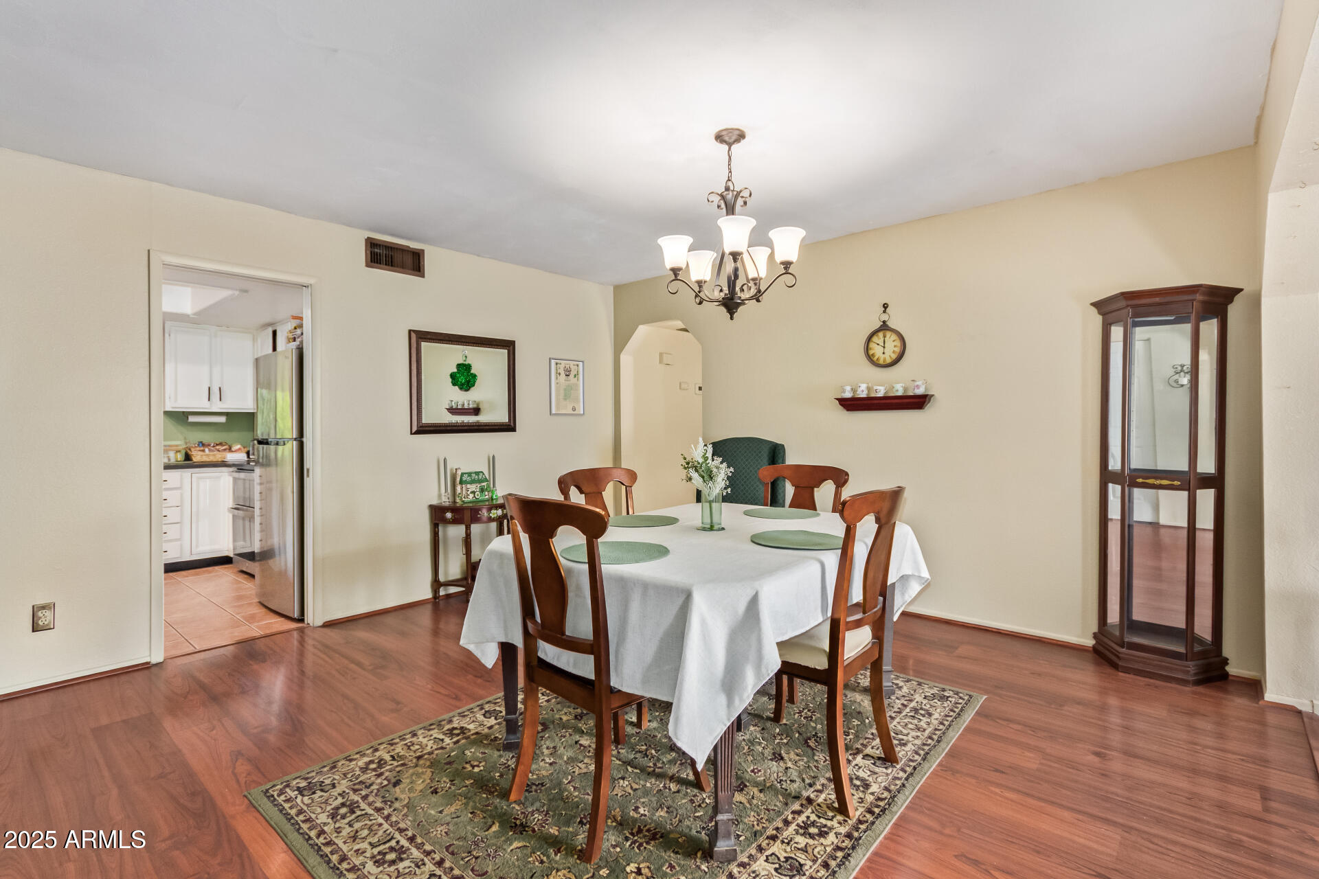 848 W KEATING Avenue