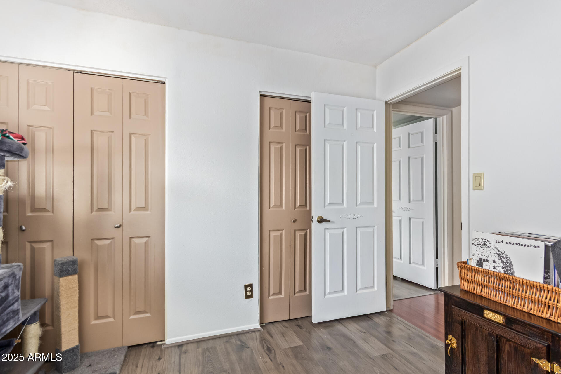 848 W KEATING Avenue