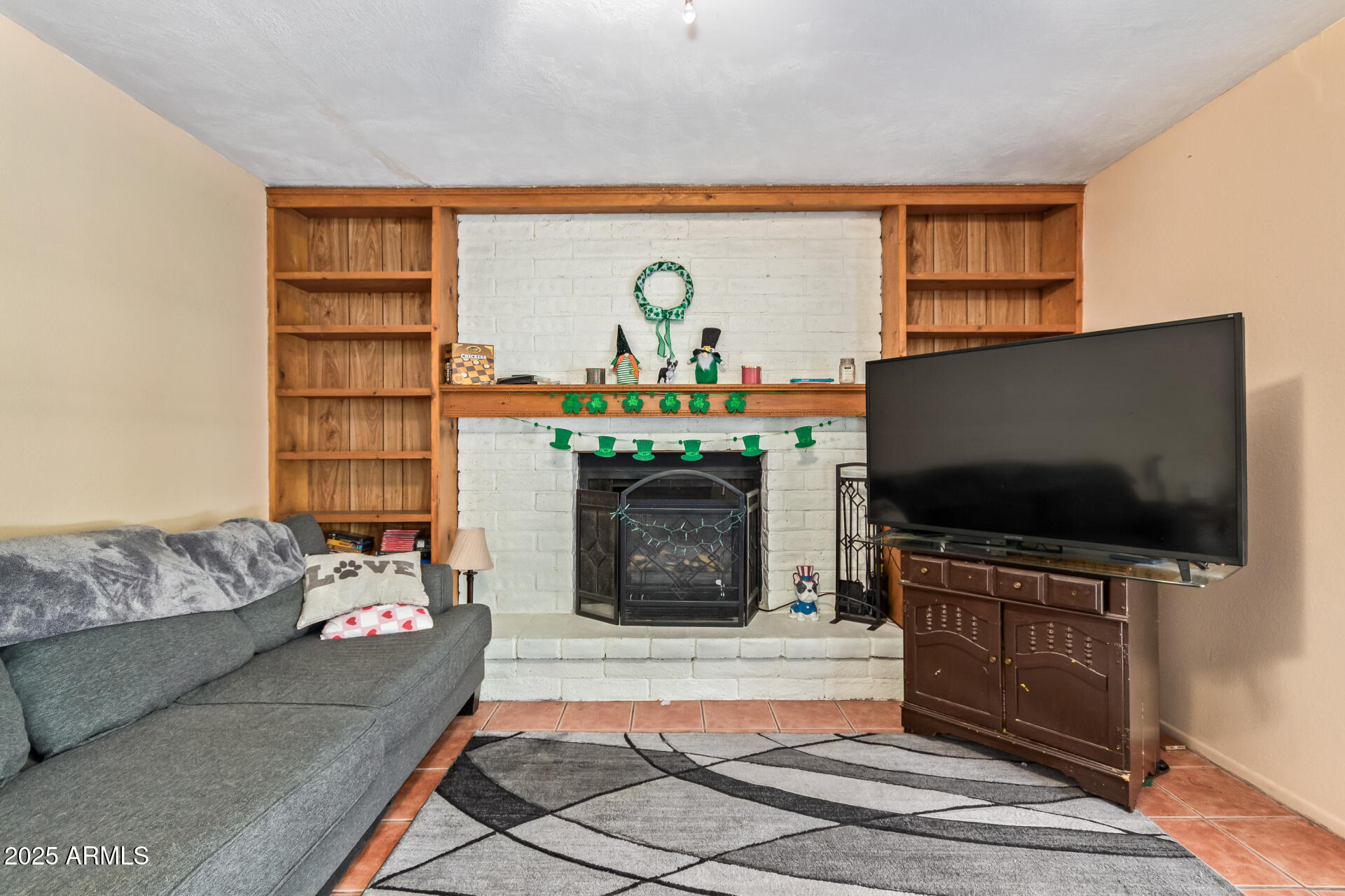 848 W KEATING Avenue