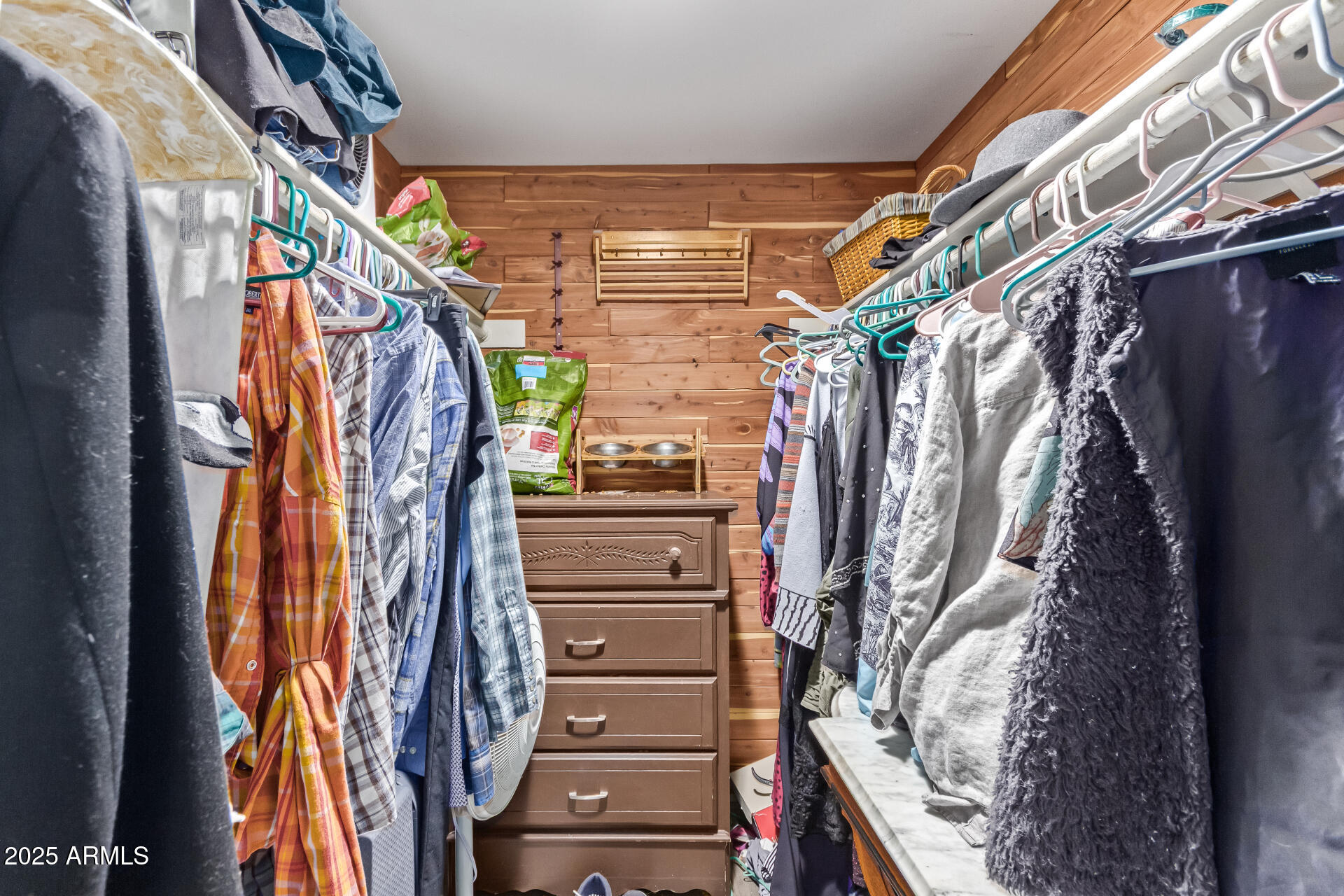 848 W KEATING Avenue