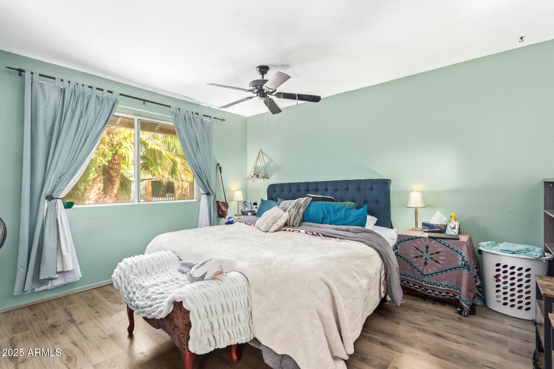 848 W KEATING Avenue