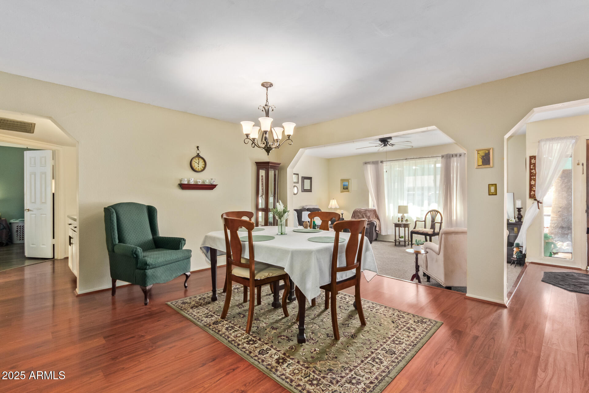 848 W KEATING Avenue