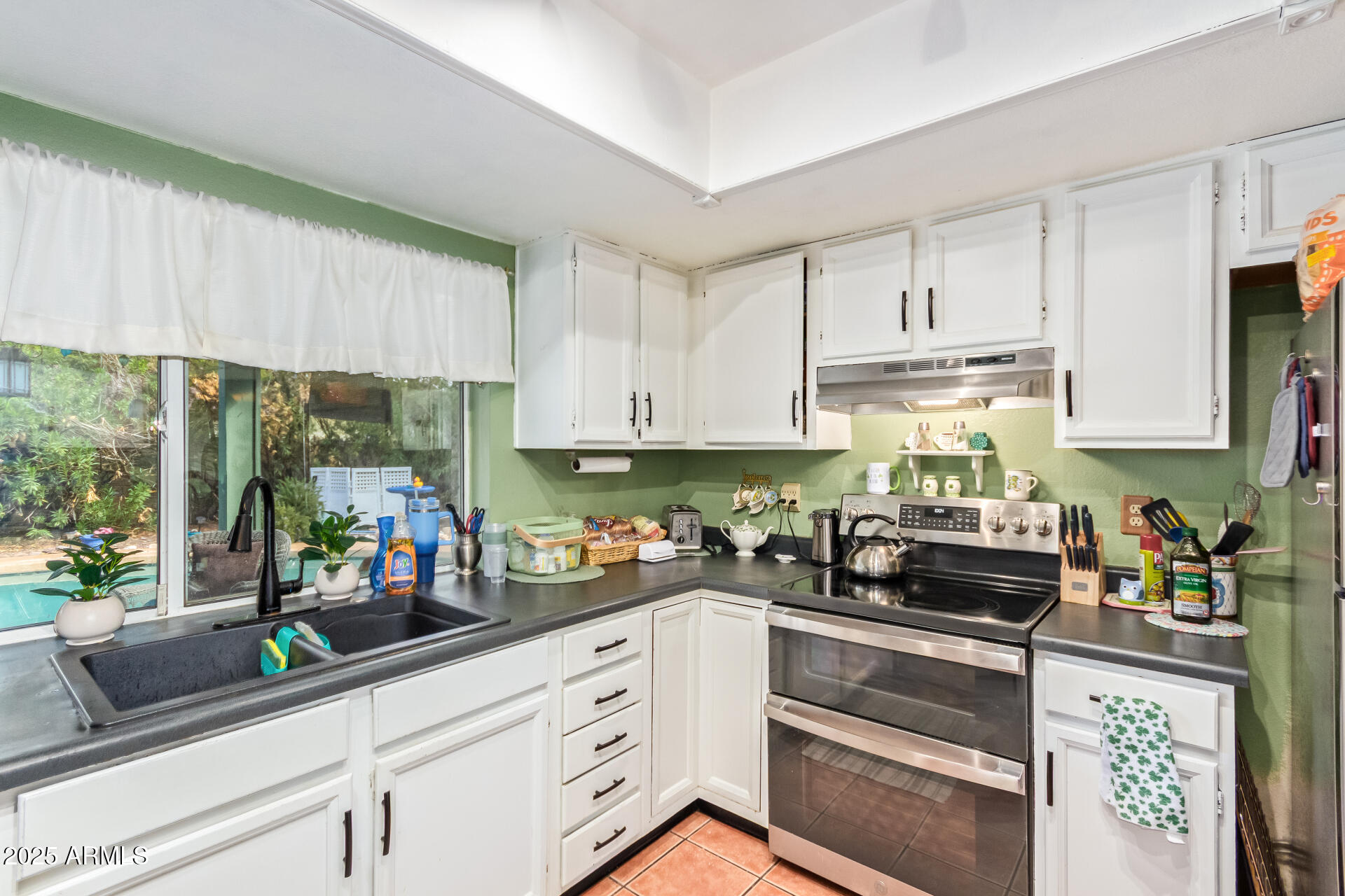 848 W KEATING Avenue