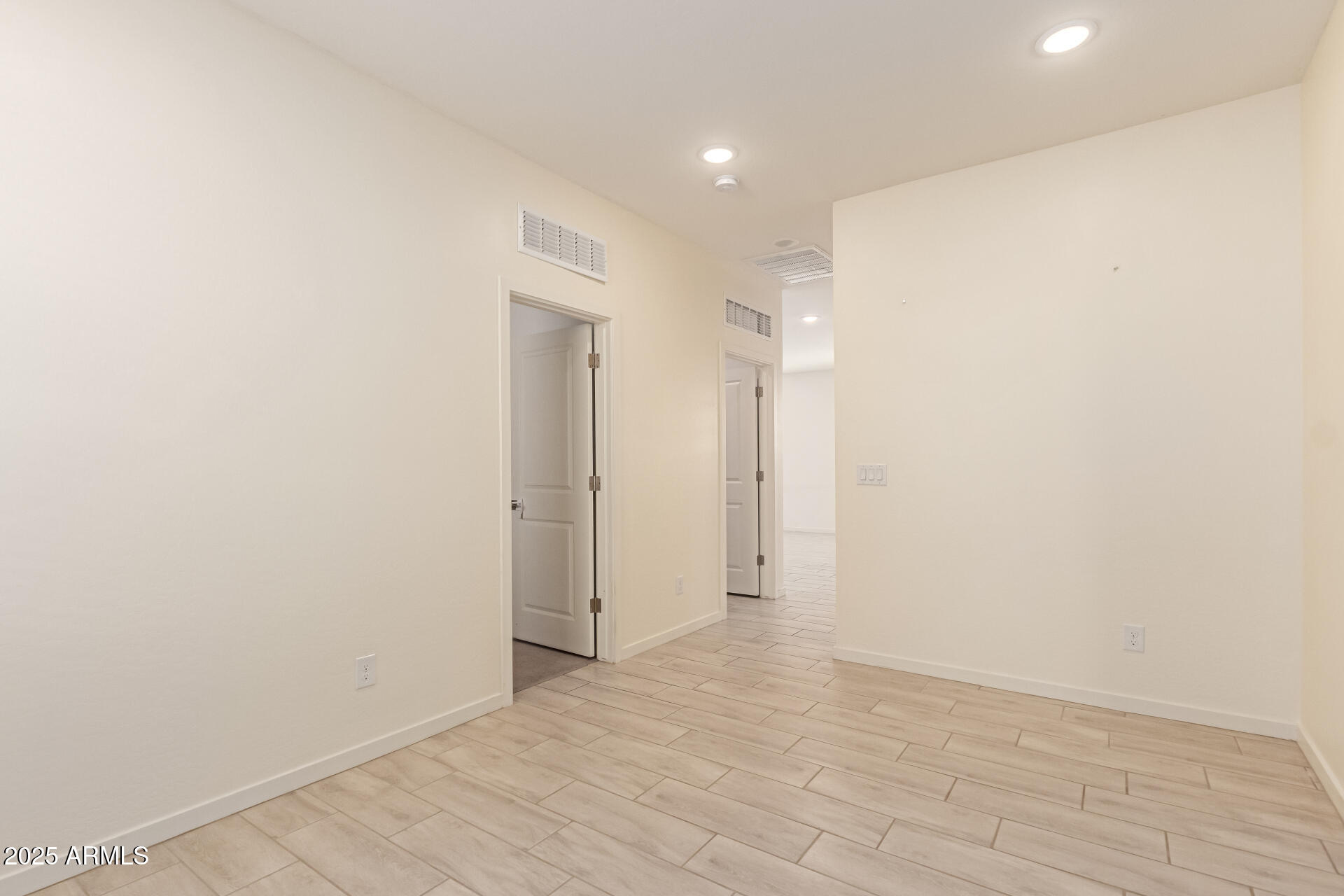 12324 W NORTHVIEW Avenue