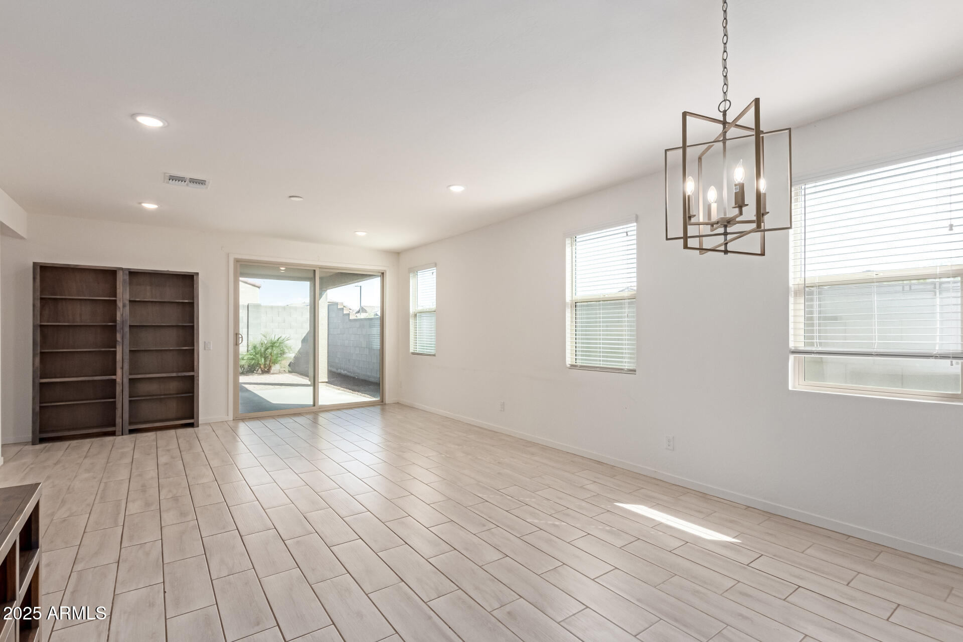 12324 W NORTHVIEW Avenue