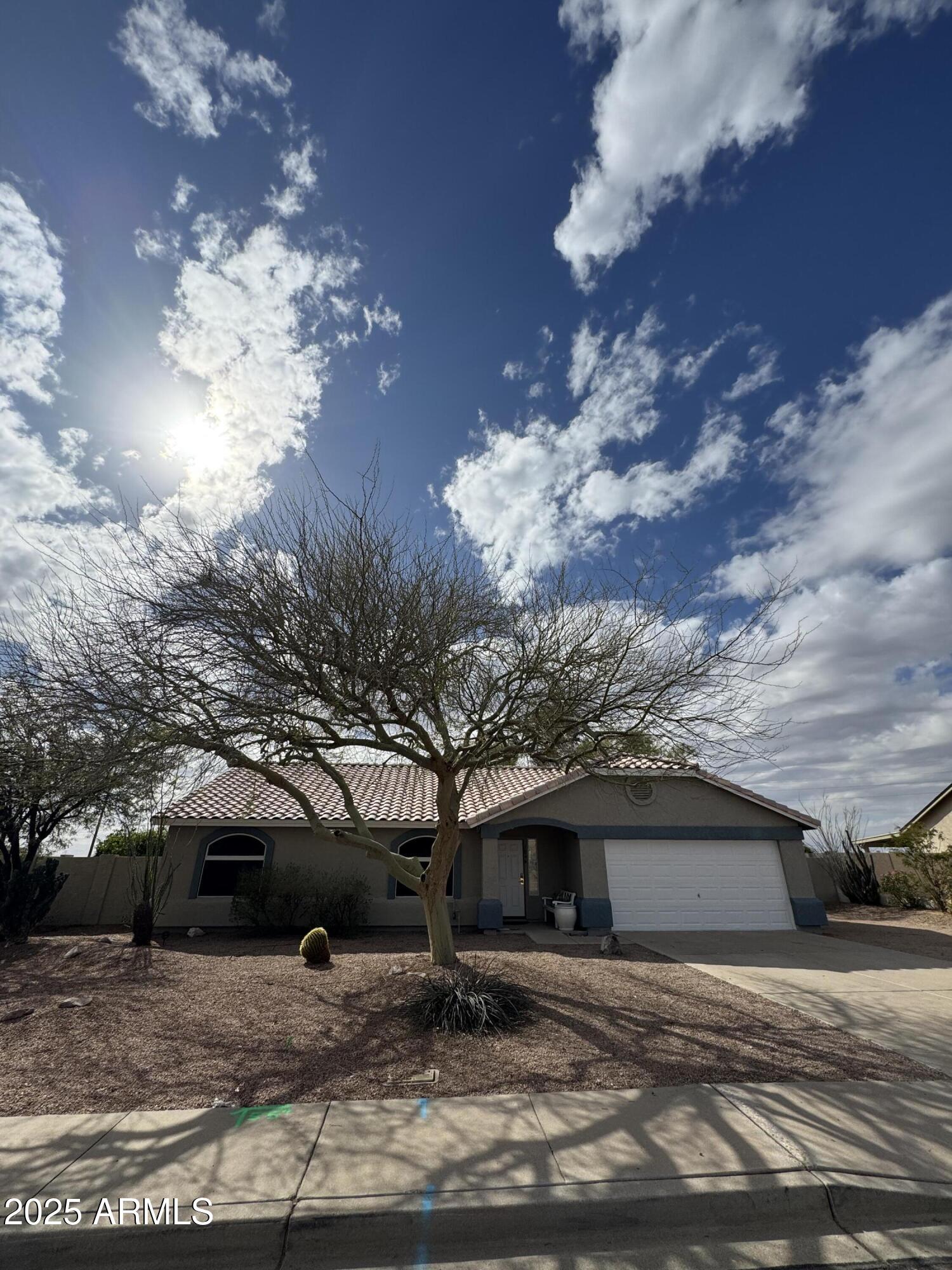 1046 N GILA VERDE Street