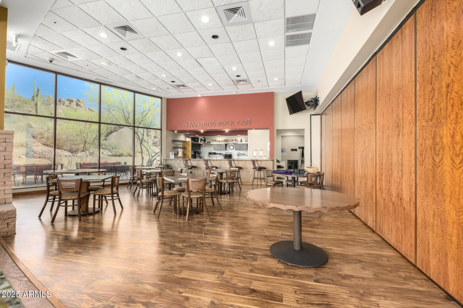 7411 E QUIEN SABE Way