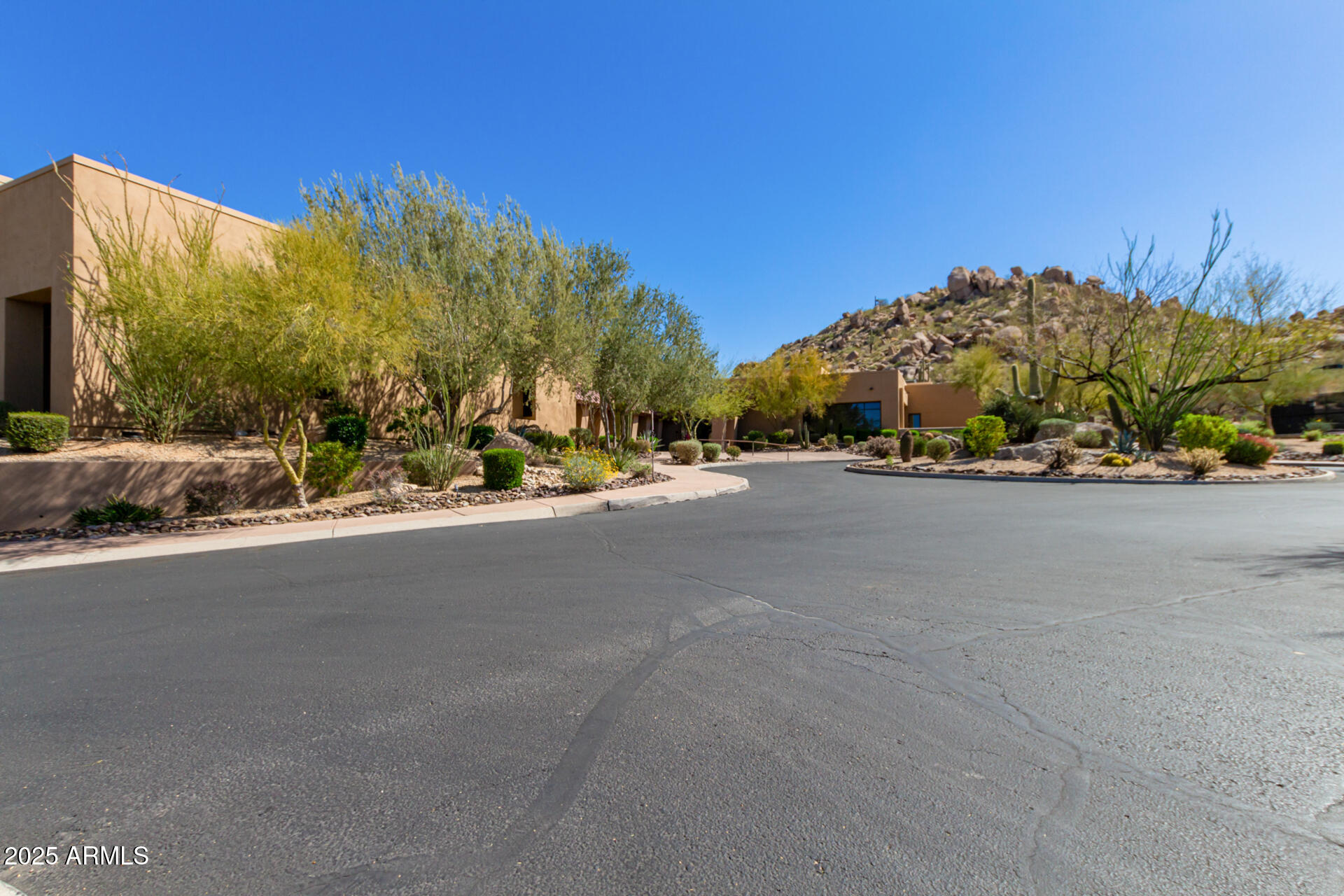 7411 E QUIEN SABE Way