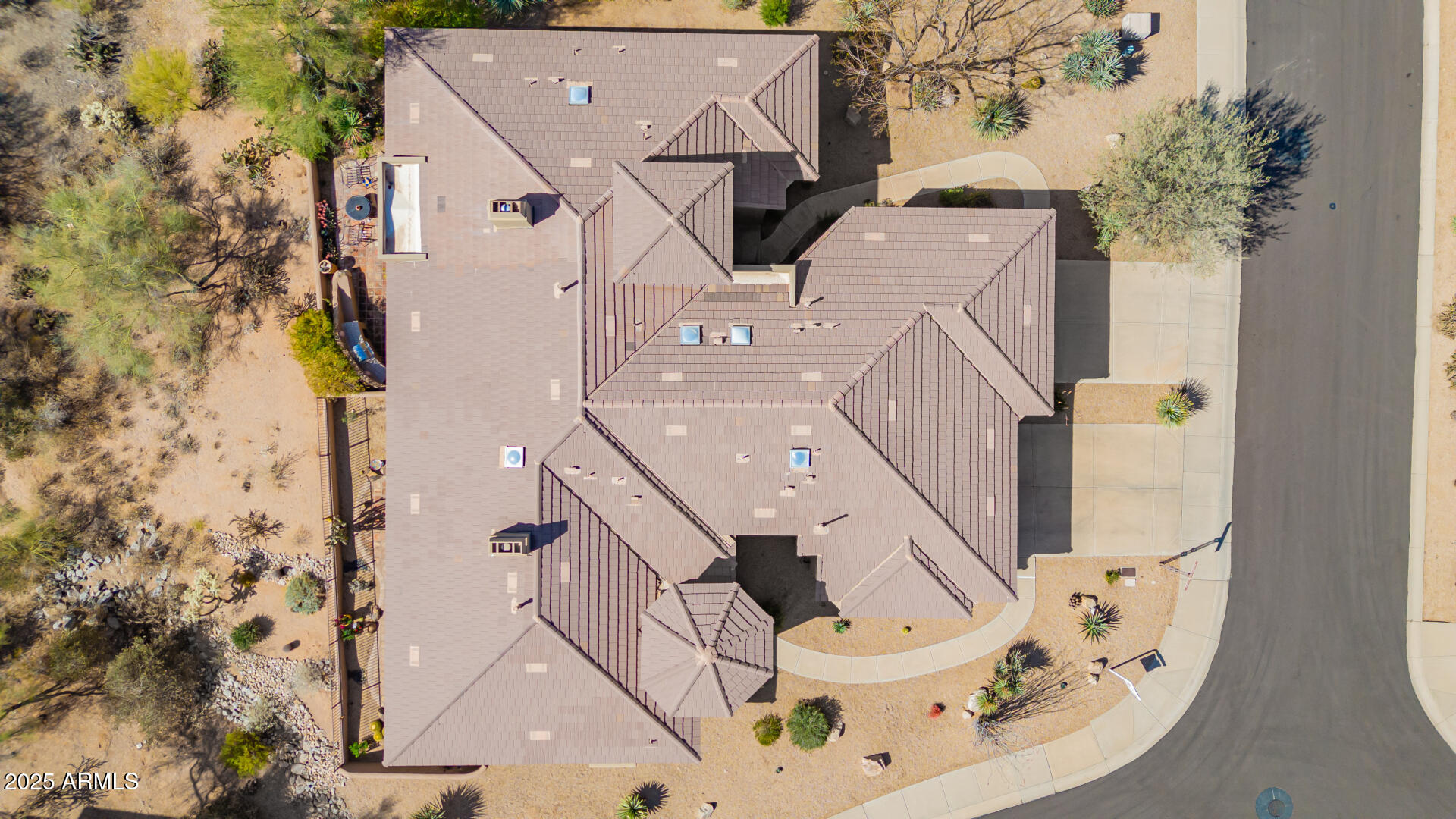 7411 E QUIEN SABE Way