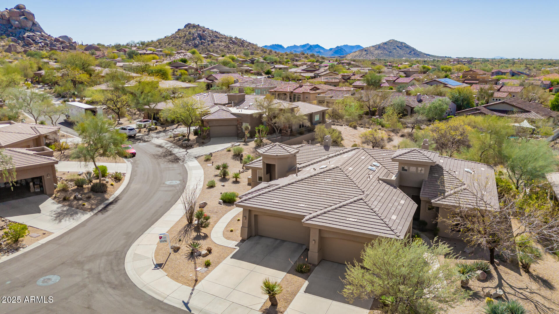 7411 E QUIEN SABE Way