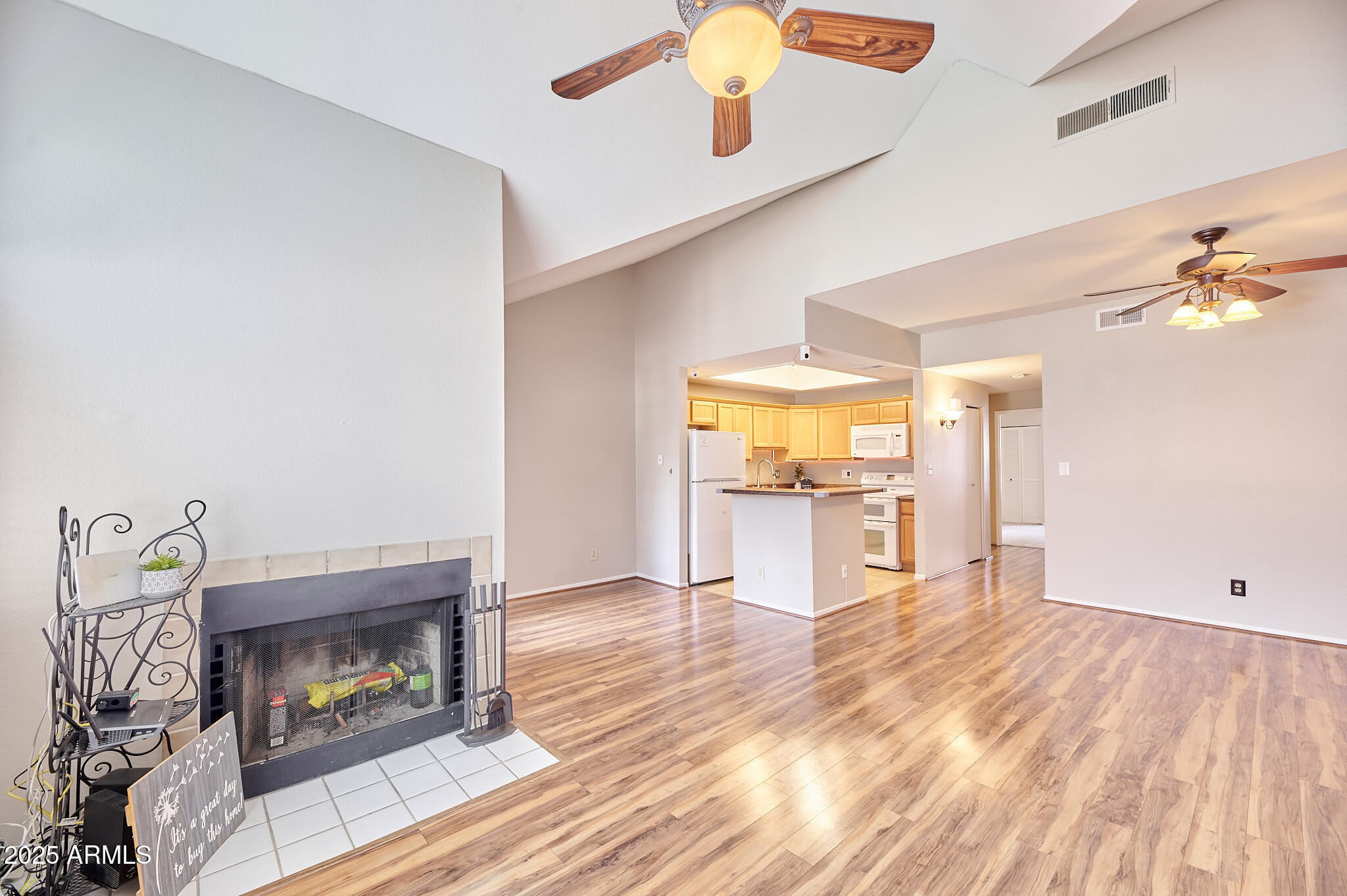 20 S BUENA VISTA Avenue, 207