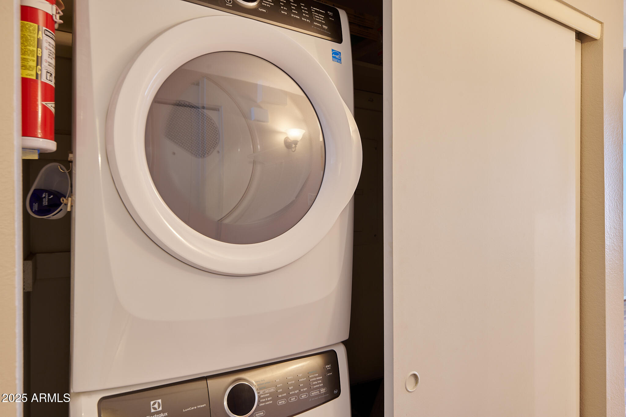 20 S BUENA VISTA Avenue, 207